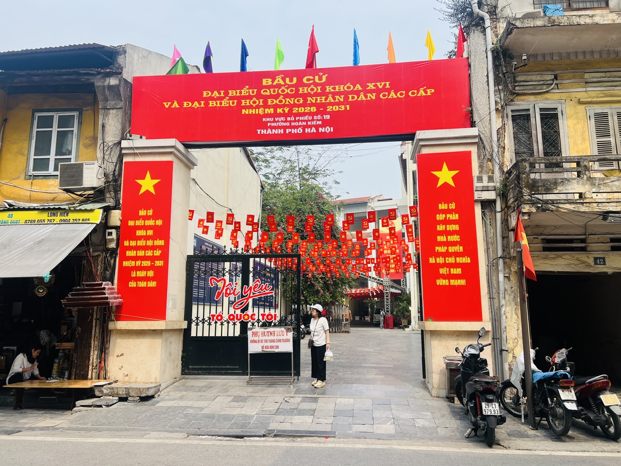 Những điểm bỏ phiếu đặc biệt giữa l&ograve;ng Thủ đ&ocirc;- Ảnh 10.