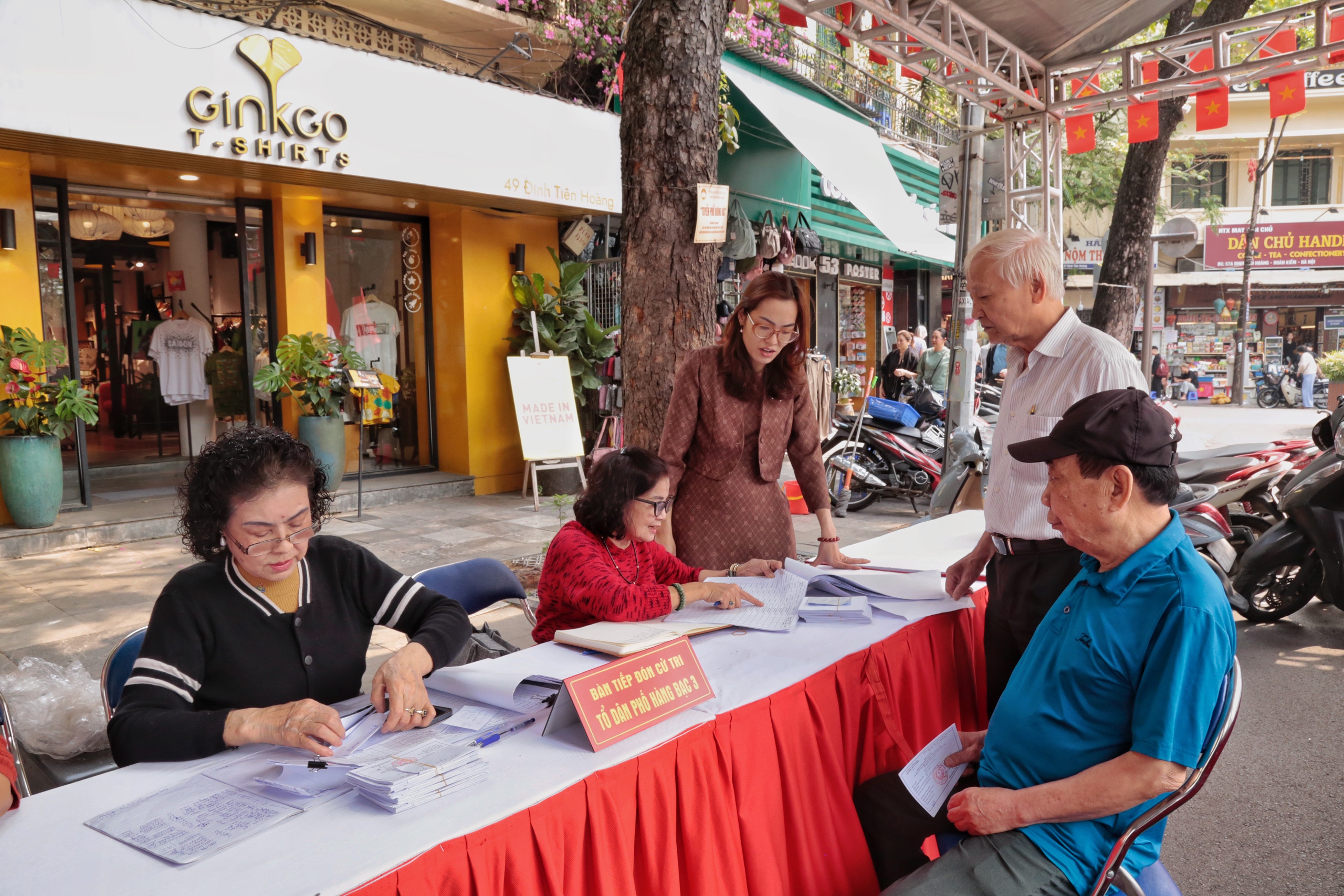 H&agrave; Nội rực rỡ sắc m&agrave;u, sẵn s&agrave;ng cho &ldquo;Ng&agrave;y hội của to&agrave;n d&acirc;n&rdquo;- Ảnh 16.
