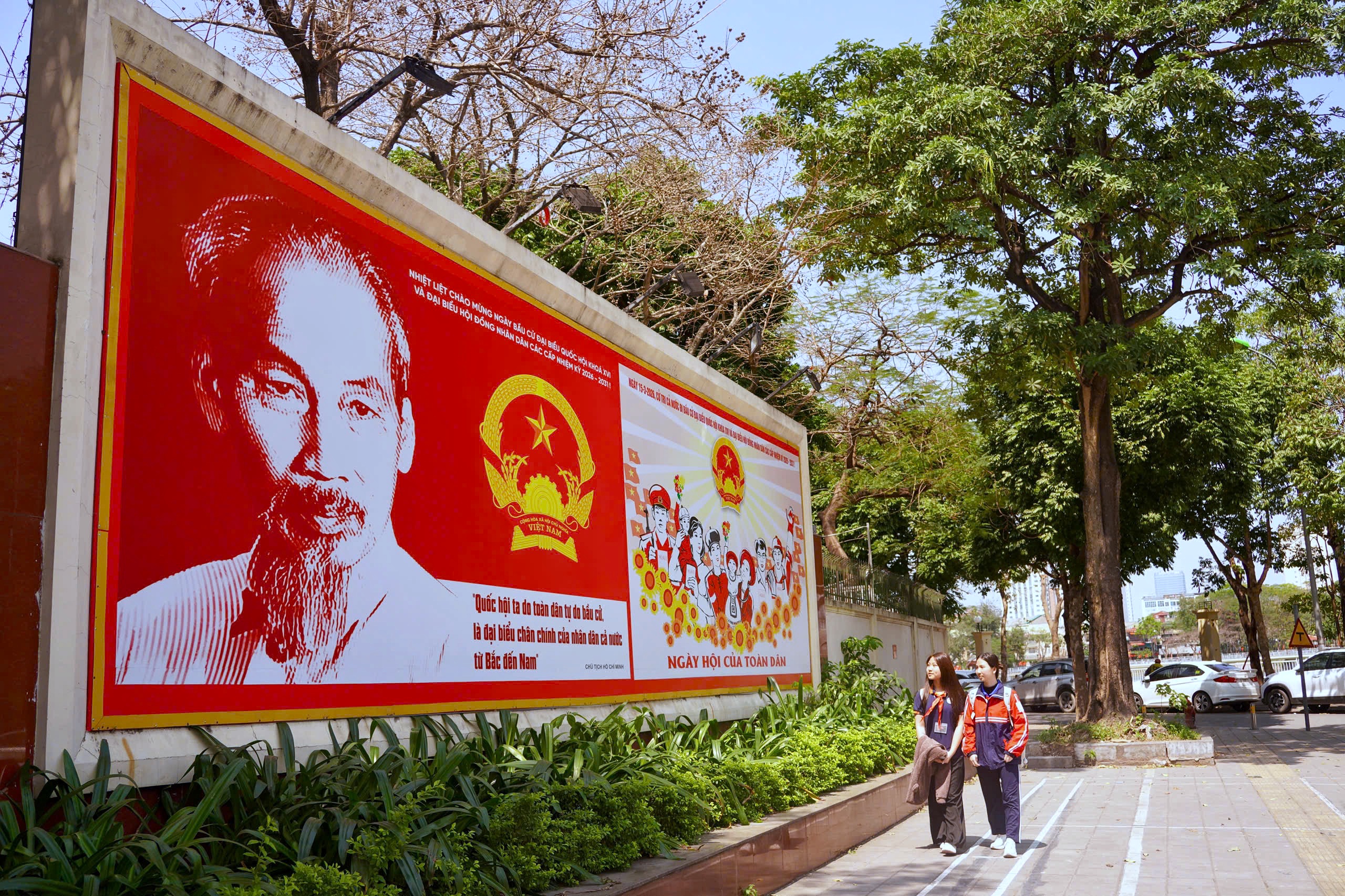 H&agrave; Nội rực rỡ sắc m&agrave;u, sẵn s&agrave;ng cho &ldquo;Ng&agrave;y hội của to&agrave;n d&acirc;n&rdquo;- Ảnh 8.