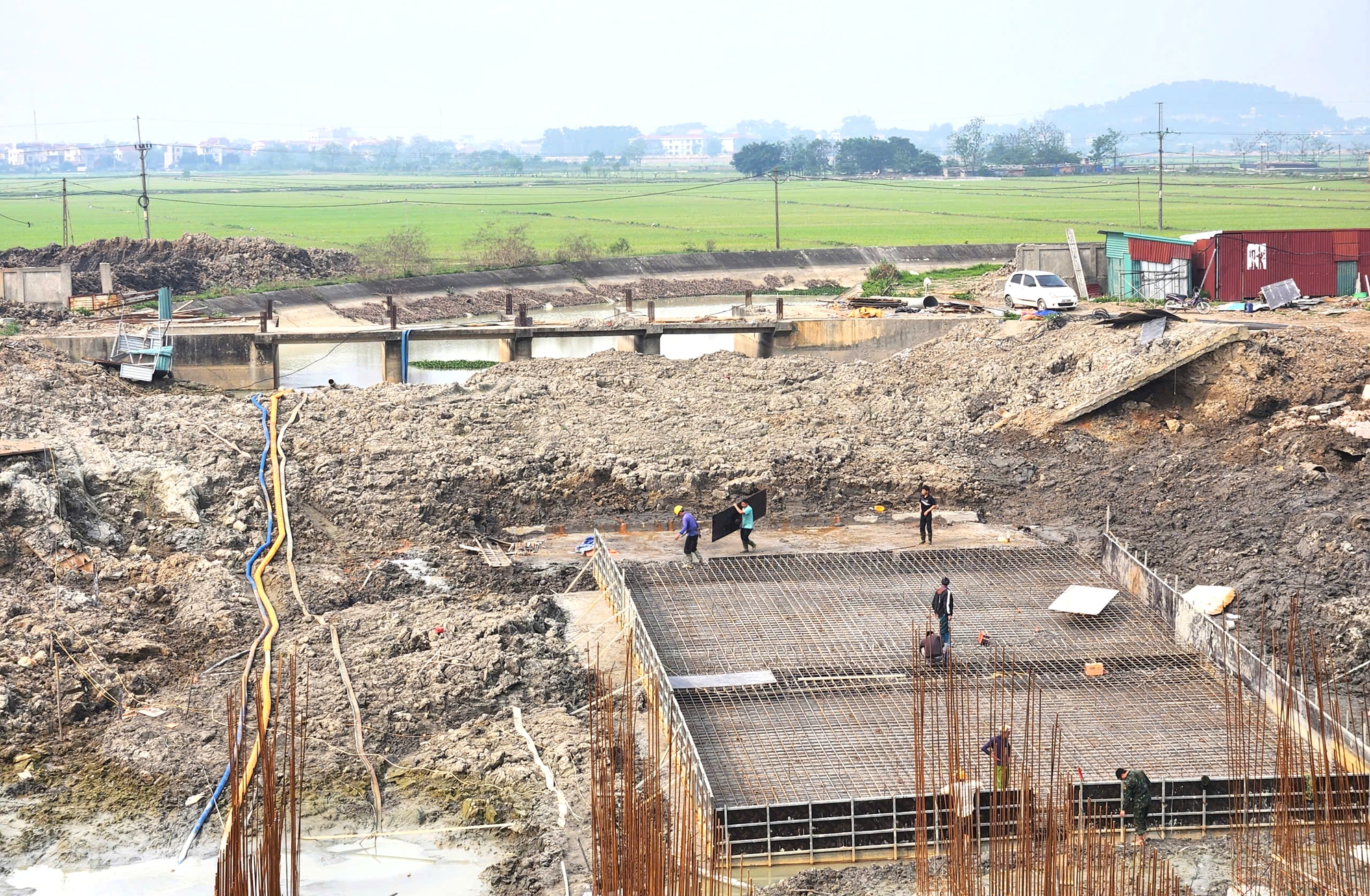 Trạm bơm trăm tỷ đồng thi c&ocirc;ng gần một thập kỷ ở Bắc Ninh bao giờ về đ&iacute;ch?- Ảnh 4.
