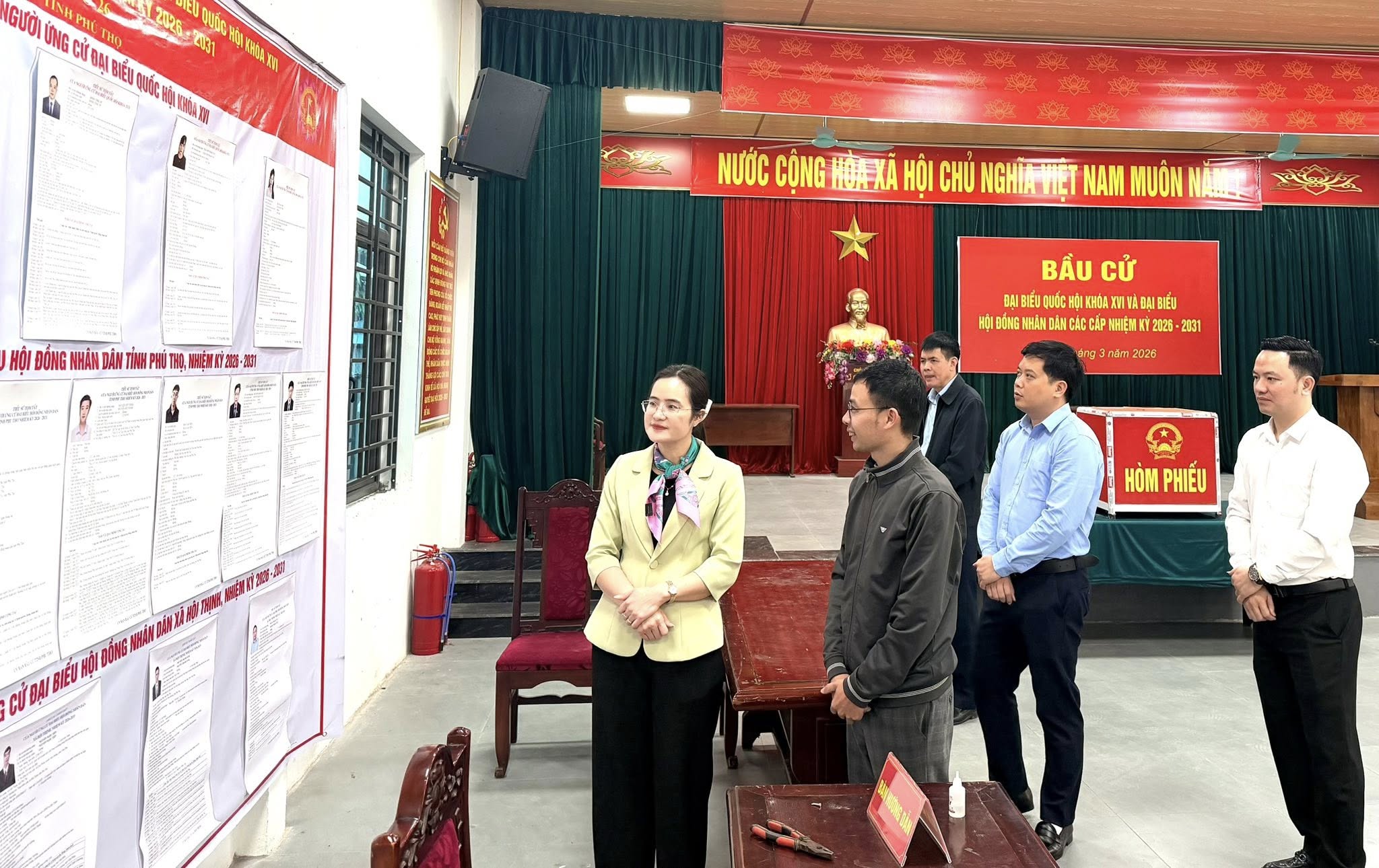 Cử tri Ph&uacute; Thọ đặt trọn niềm tin v&agrave;o mỗi l&aacute; phiếu bầu cử- Ảnh 1.