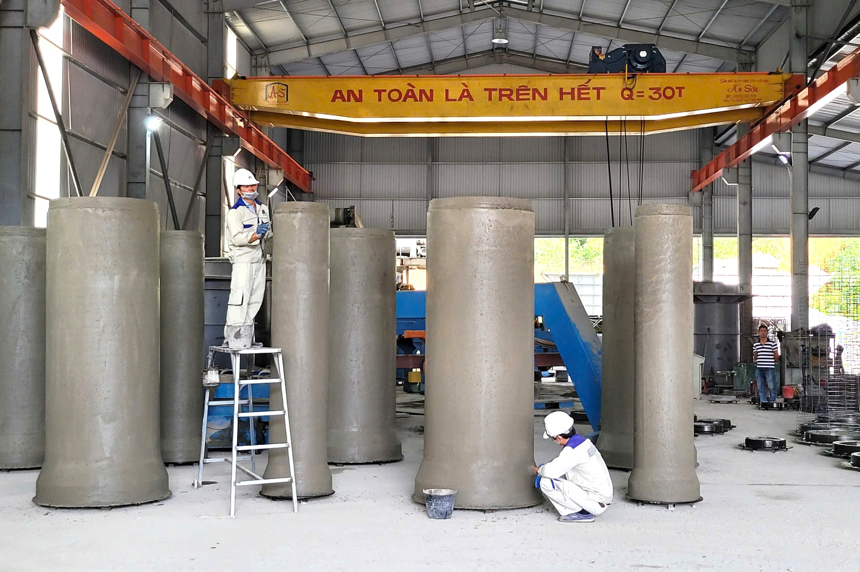Huy động mọi nguồn lực tham gia ph&aacute;t triển vật liệu cho c&ocirc;ng tr&igrave;nh biển đảo- Ảnh 1.