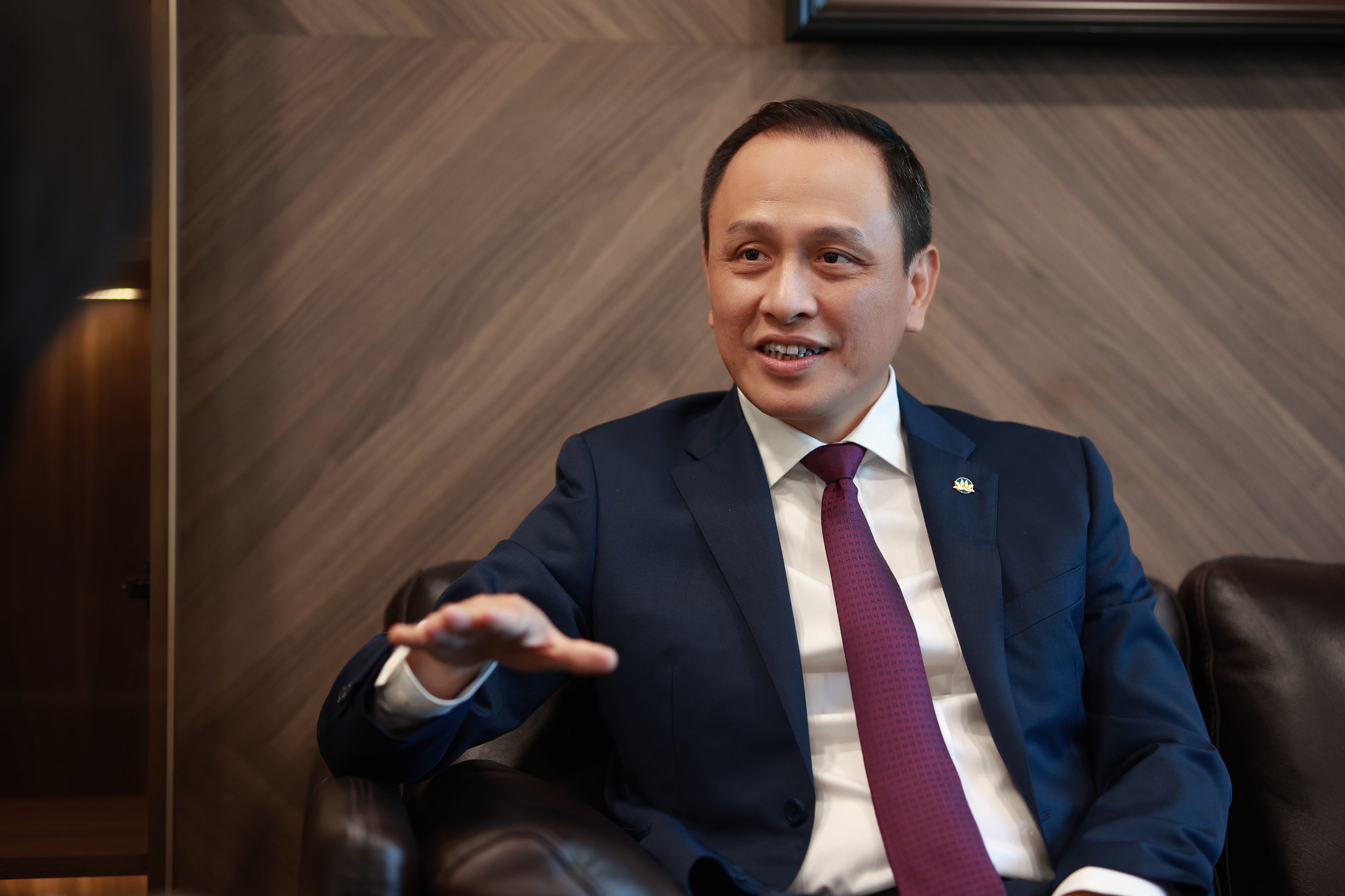CEO Vietnam Airlines ứng cử ĐBQH: Khi tư duy "kết nối quốc gia" bước v&agrave;o nghị trường- Ảnh 1.