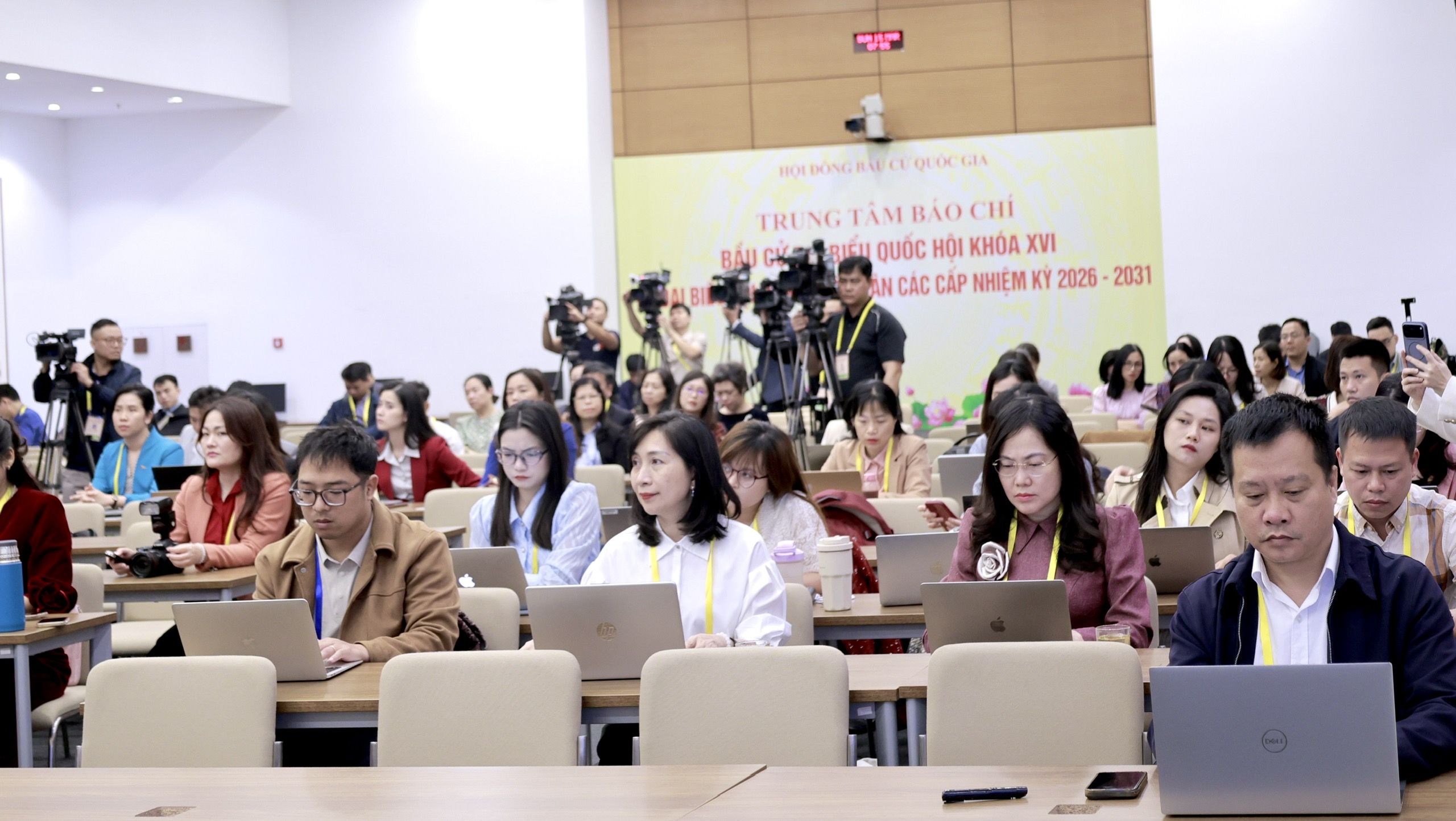 Sẽ cập nhật kết quả v&agrave; tiến độ bầu cử tr&ecirc;n to&agrave;n quốc định kỳ 2 tiếng/lần- Ảnh 3.