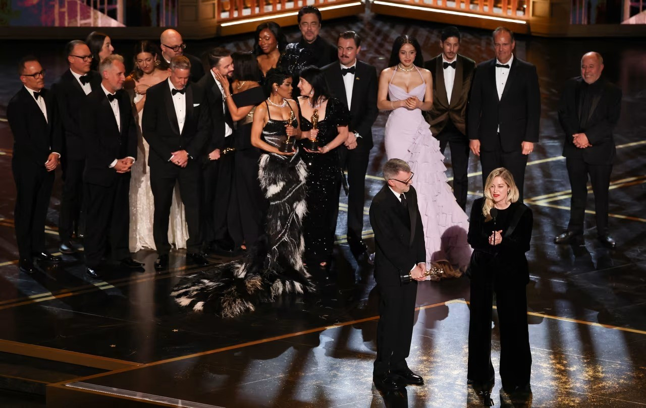 Kết quả Oscar 2026: Leonardo DiCaprio trắng tay d&ugrave; "One battle after another" đại thắng- Ảnh 4.