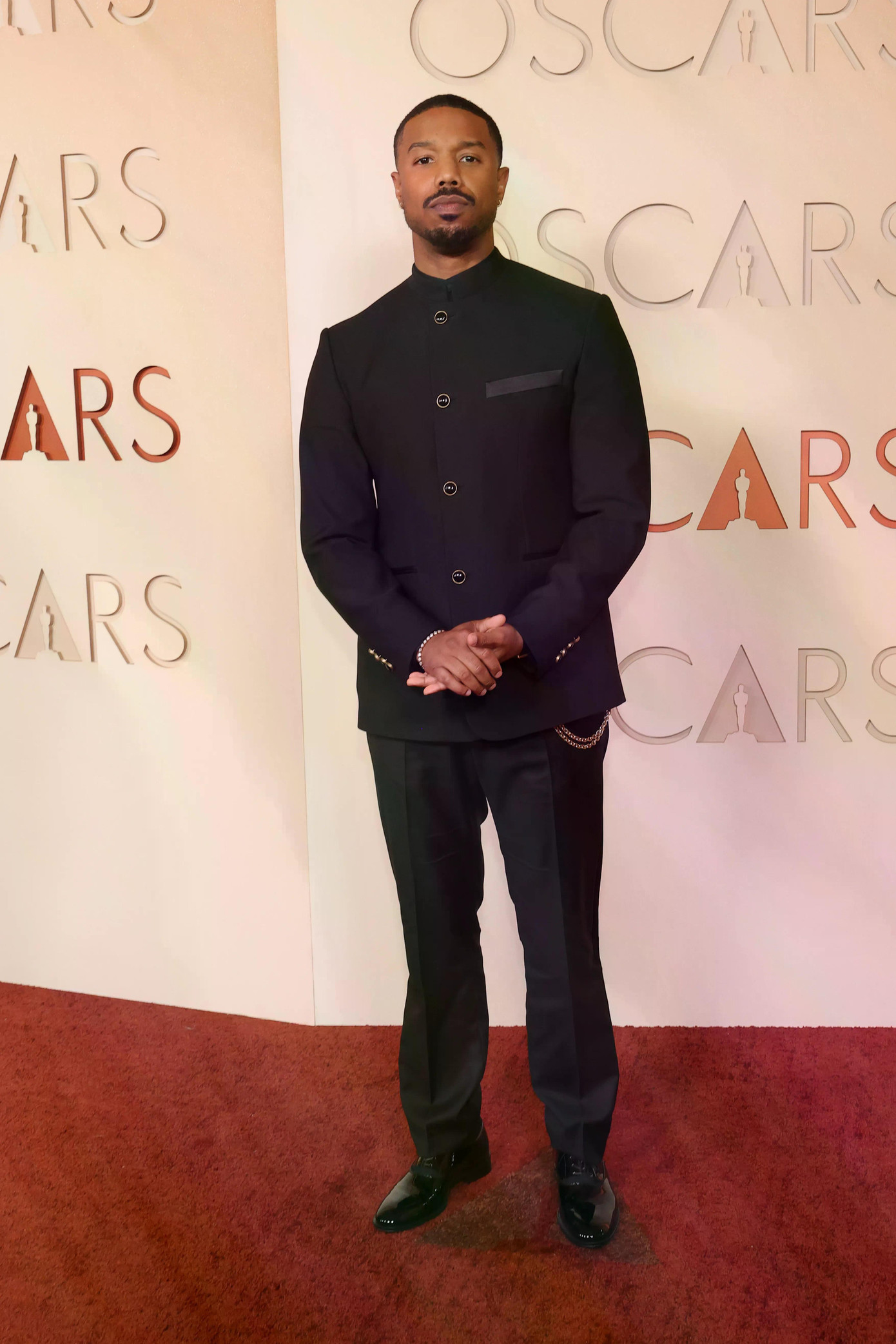T&agrave;i tử, giai nh&acirc;n khoe sắc tr&ecirc;n thảm đỏ Lễ trao giải Oscar 2026- Ảnh 18.