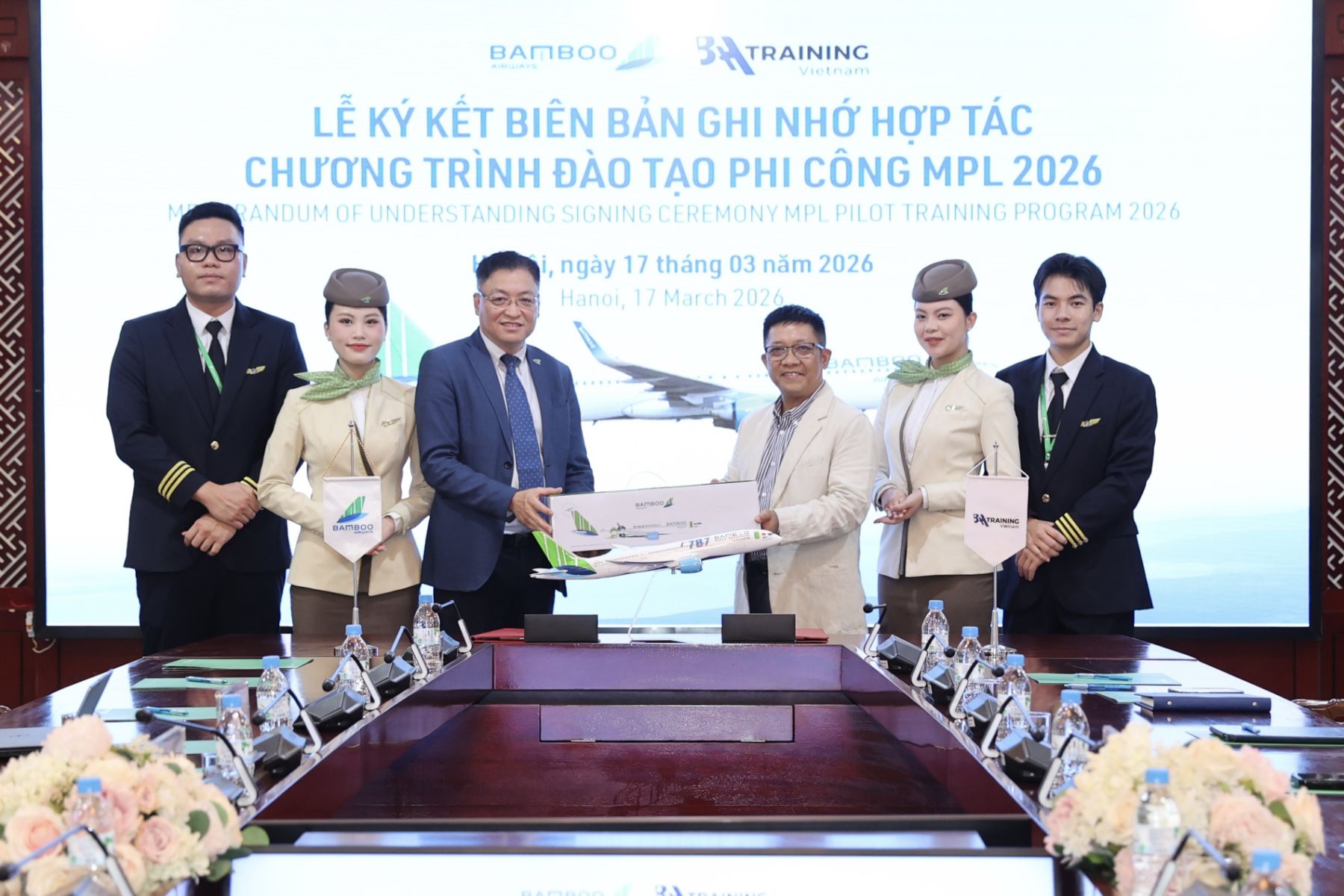 Đón đầu kế hoạch tăng đội bay, Bamboo Airways hợp tác đào tạo phi công quy mô lớn- Ảnh 1. Đón đầu kế hoạch tăng đội bay, Bamboo Airways hợp tác đào tạo phi công quy mô lớn- Ảnh 1.