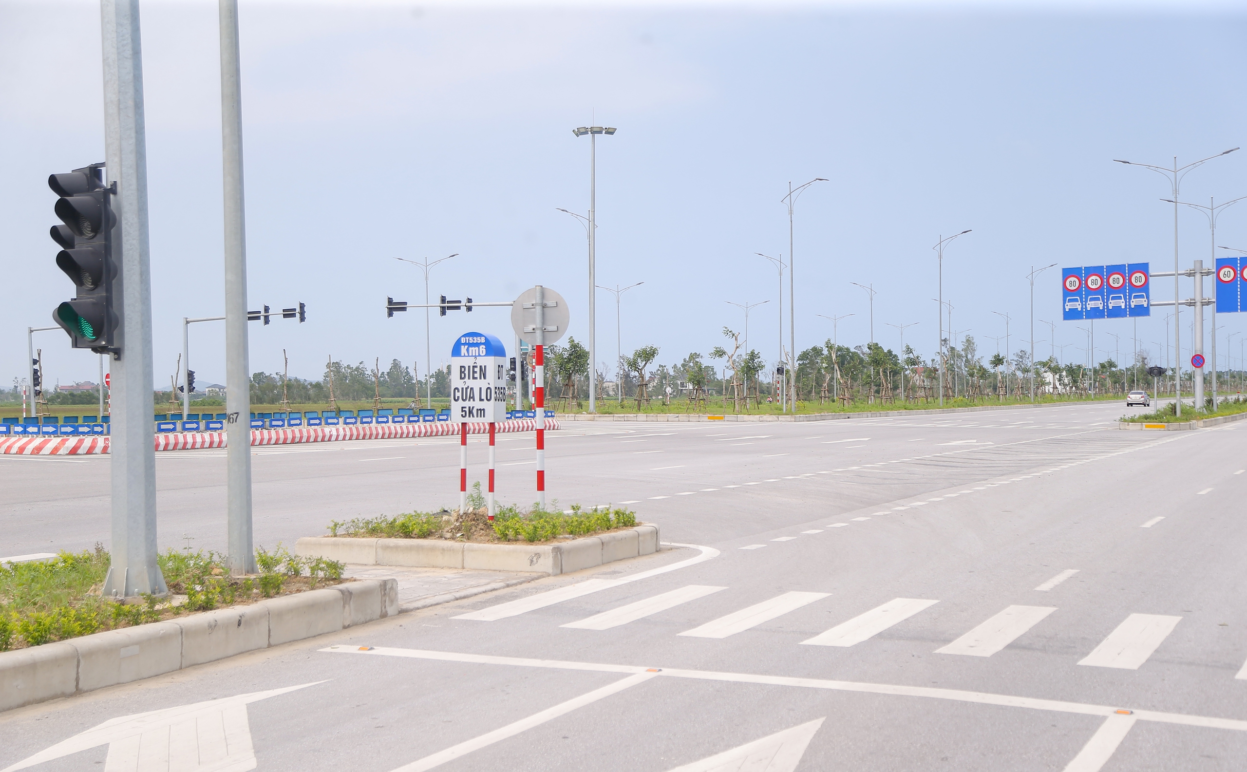 Toàn cảnh khu vực dự kiến xây dựng trụ sở hành chính hơn 4.000 tỷ đồng của tỉnh Nghệ An- Ảnh 3. Toàn cảnh khu vực dự kiến xây dựng trụ sở hành chính hơn 4.000 tỷ đồng của tỉnh Nghệ An- Ảnh 3.