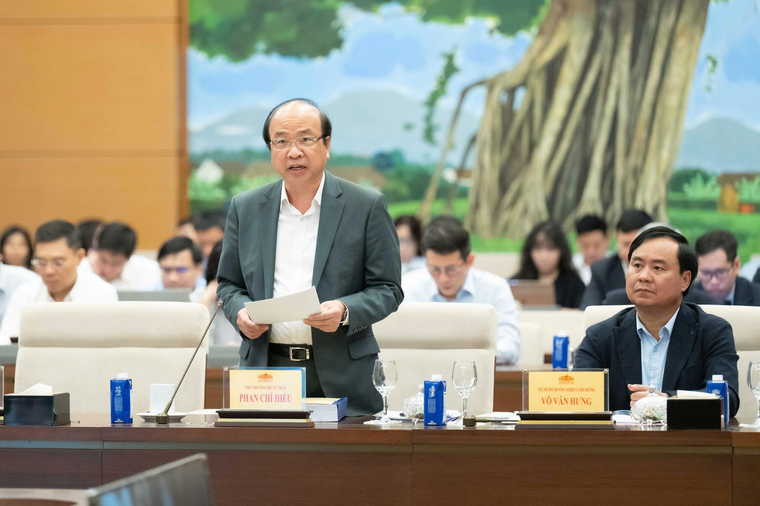 Đề xuất phân quyền tối đa cho Hà Nội, tăng tính chủ động, tự chịu trách nhiệm- Ảnh 1. Đề xuất phân quyền tối đa cho Hà Nội, tăng tính chủ động, tự chịu trách nhiệm- Ảnh 1.