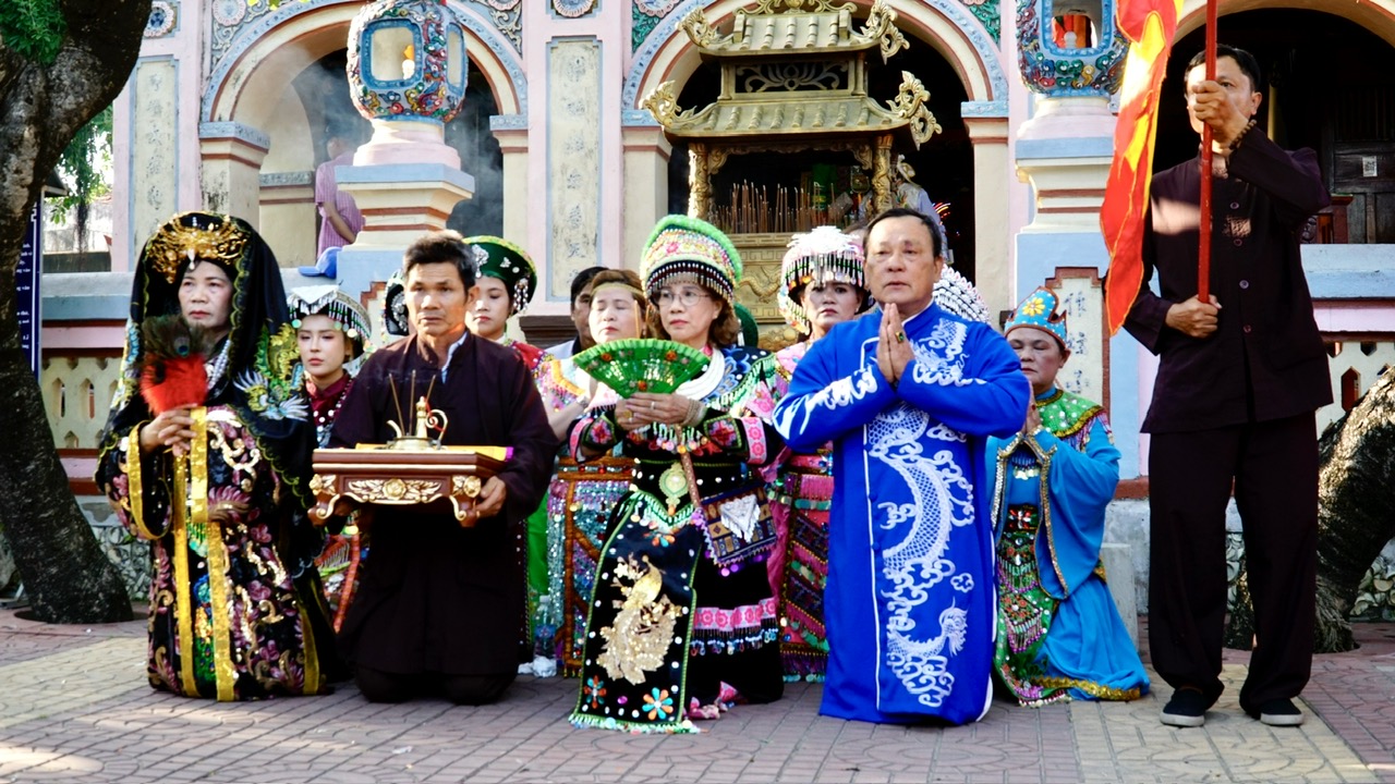 Gia Lai: Rộn r&agrave;ng khai hội Ch&ugrave;a B&agrave; - Cảng thị Nước Mặn- Ảnh 13.