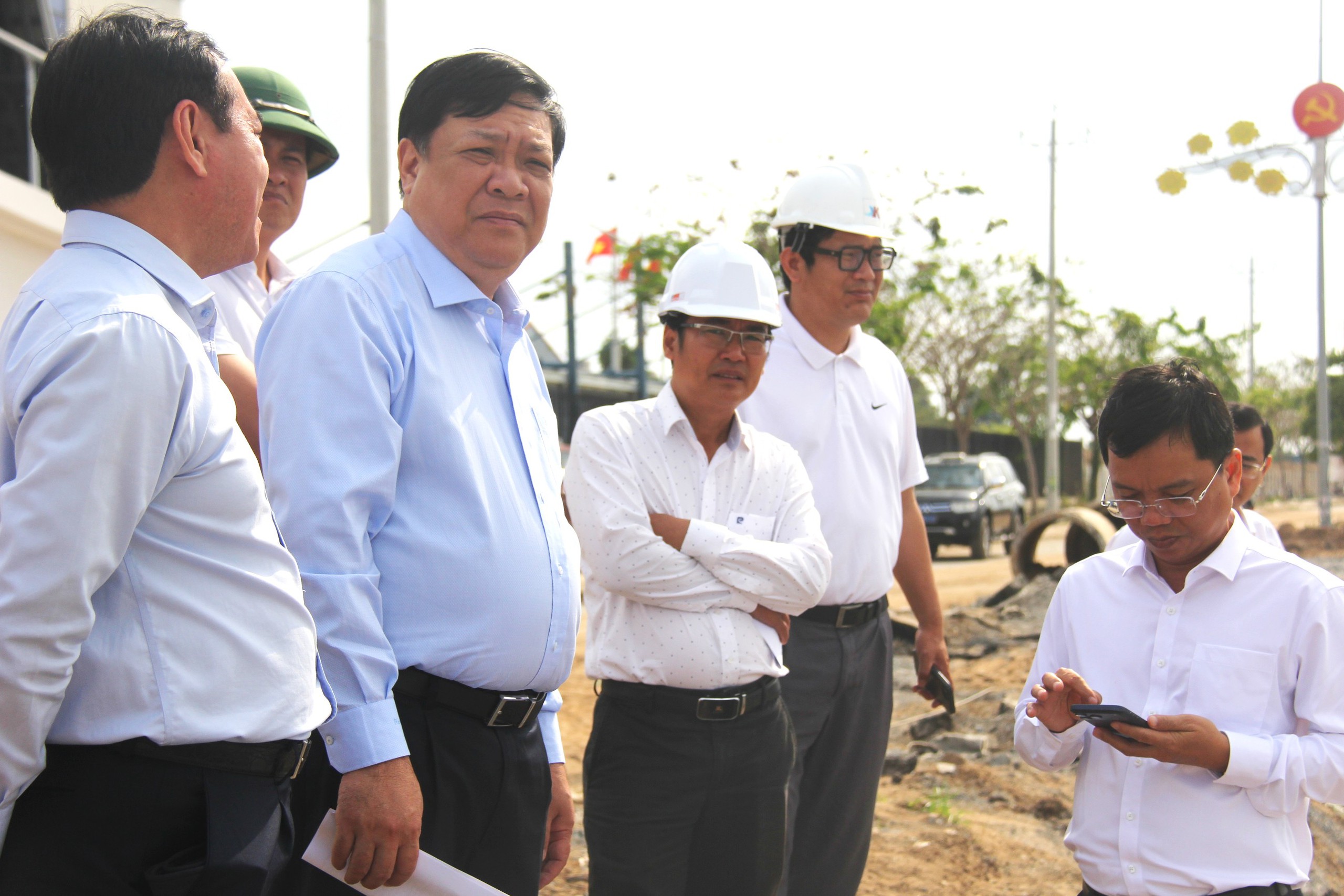 Đồng Th&aacute;p: Tăng tốc thi c&ocirc;ng dự &aacute;n chống sạt lở bờ k&egrave; s&ocirc;ng Tiền- Ảnh 1.