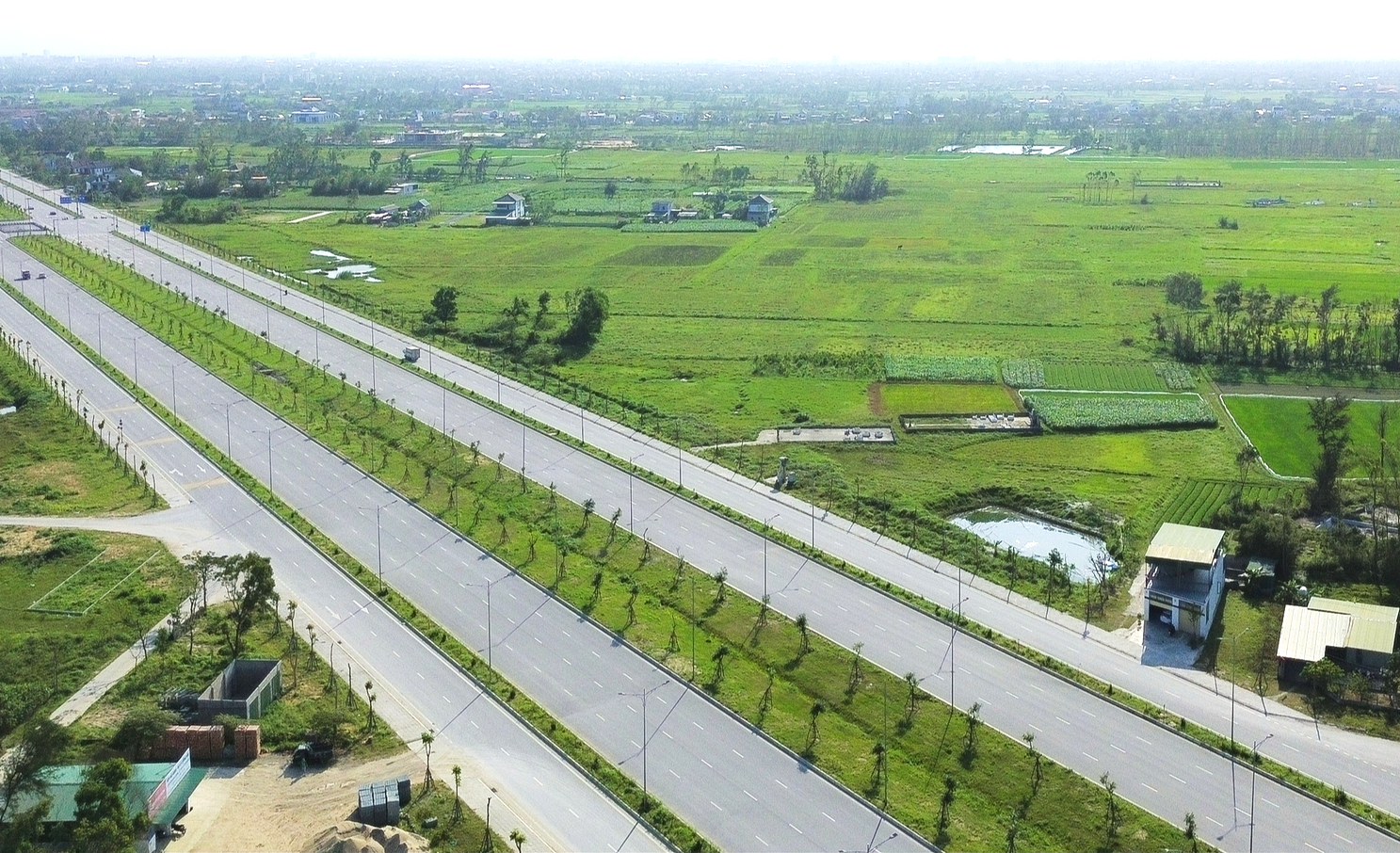 Toàn cảnh khu vực dự kiến xây dựng trụ sở hành chính hơn 4.000 tỷ đồng của tỉnh Nghệ An- Ảnh 2. Toàn cảnh khu vực dự kiến xây dựng trụ sở hành chính hơn 4.000 tỷ đồng của tỉnh Nghệ An- Ảnh 2.