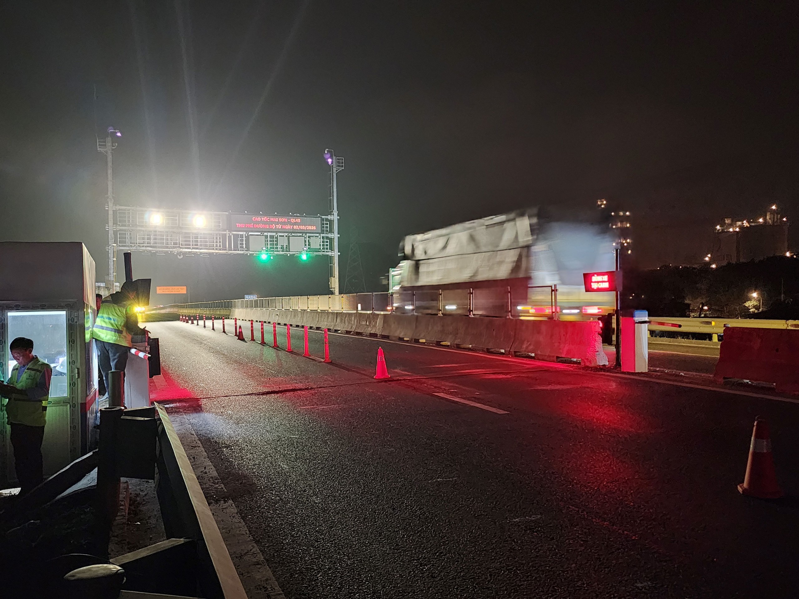 Thu ph&iacute; cao tốc từ Ninh B&igrave;nh v&agrave;o Nghệ An: Mức ph&iacute; hợp l&yacute;, lượng xe kh&ocirc;ng giảm- Ảnh 11.