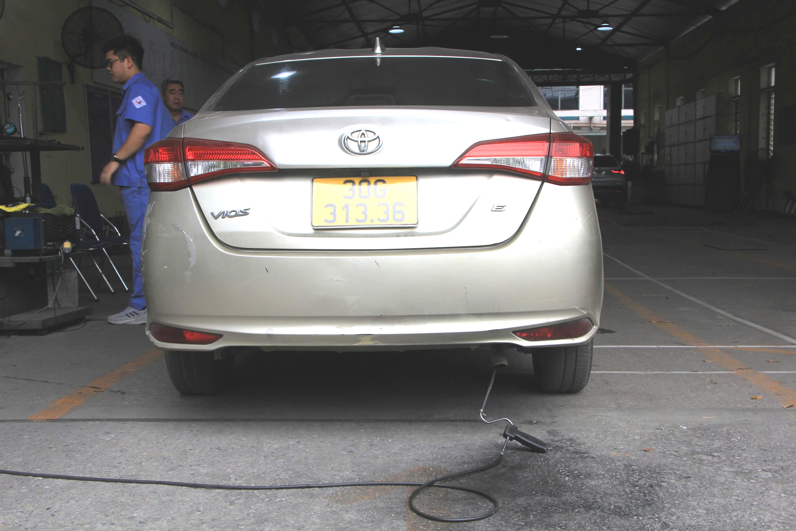 Ng&agrave;y đầu kiểm định kh&iacute; thải theo quy tr&igrave;nh mới: Chủ xe phấn khởi, nhiều xe đạt chuẩn cao- Ảnh 4.