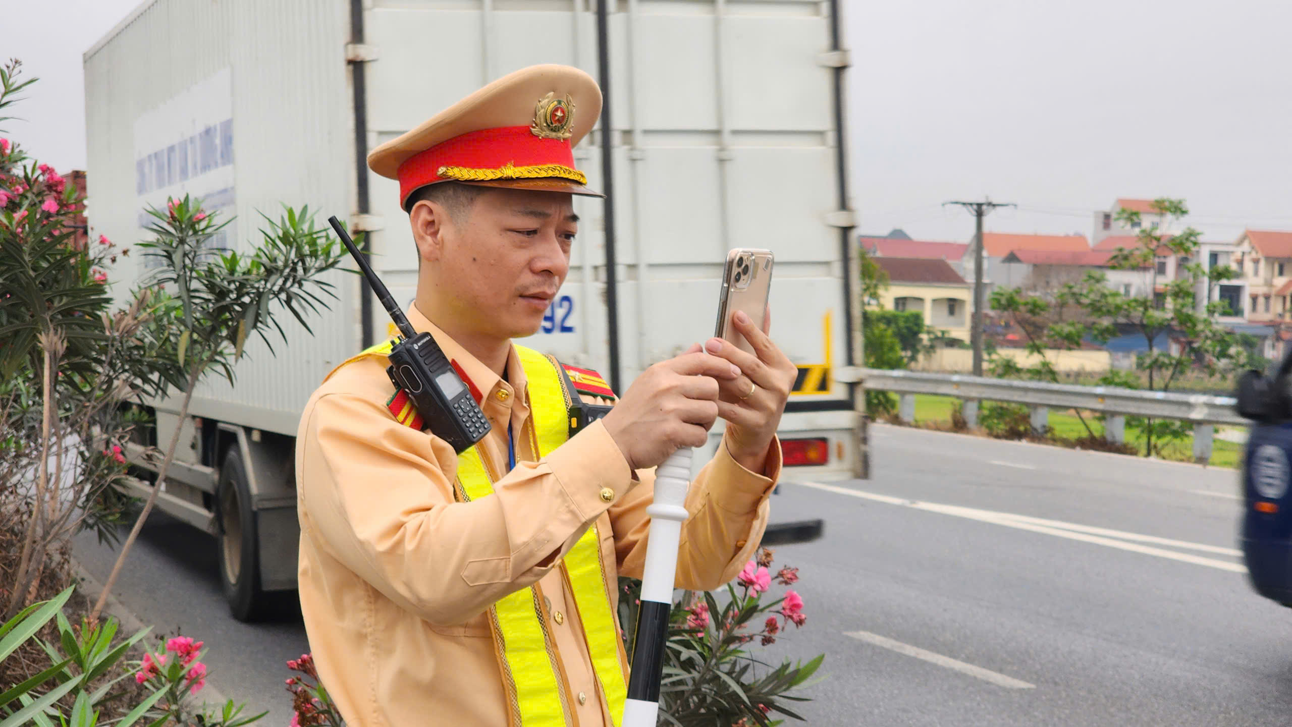 Xử l&yacute; nghi&ecirc;m xe m&aacute;y đi ngược chiều tr&ecirc;n quốc lộ 18 sau phản &aacute;nh của B&aacute;o X&acirc;y dựng- Ảnh 3.
