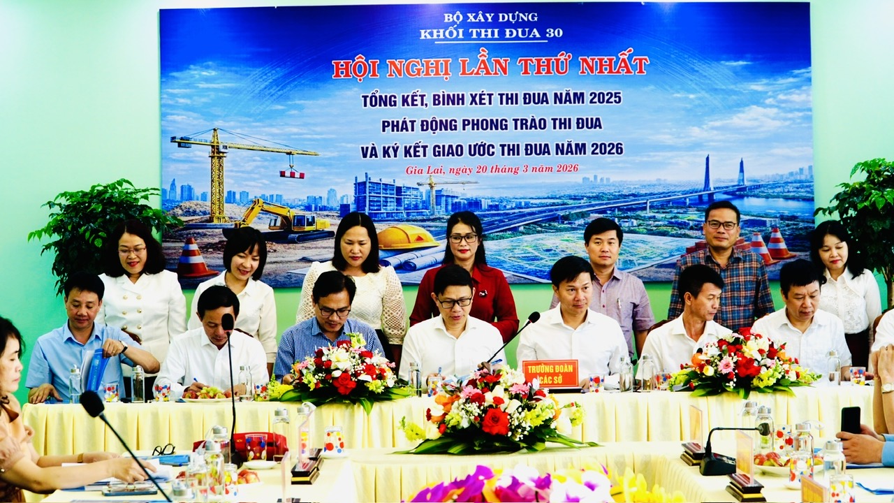 Tăng cường li&ecirc;n kết v&ugrave;ng, n&acirc;ng cao chất lượng quản l&yacute; x&acirc;y dựng dọc miền Trung - T&acirc;y Nguy&ecirc;n- Ảnh 2.
