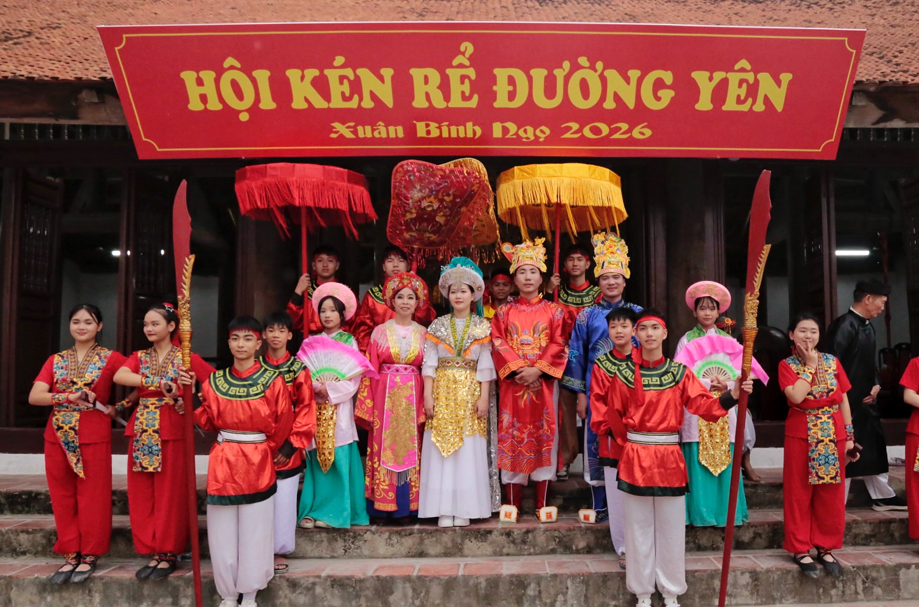 Độc đ&aacute;o lễ hội k&eacute;n rể Đường Y&ecirc;n ở H&agrave; Nội- Ảnh 15.