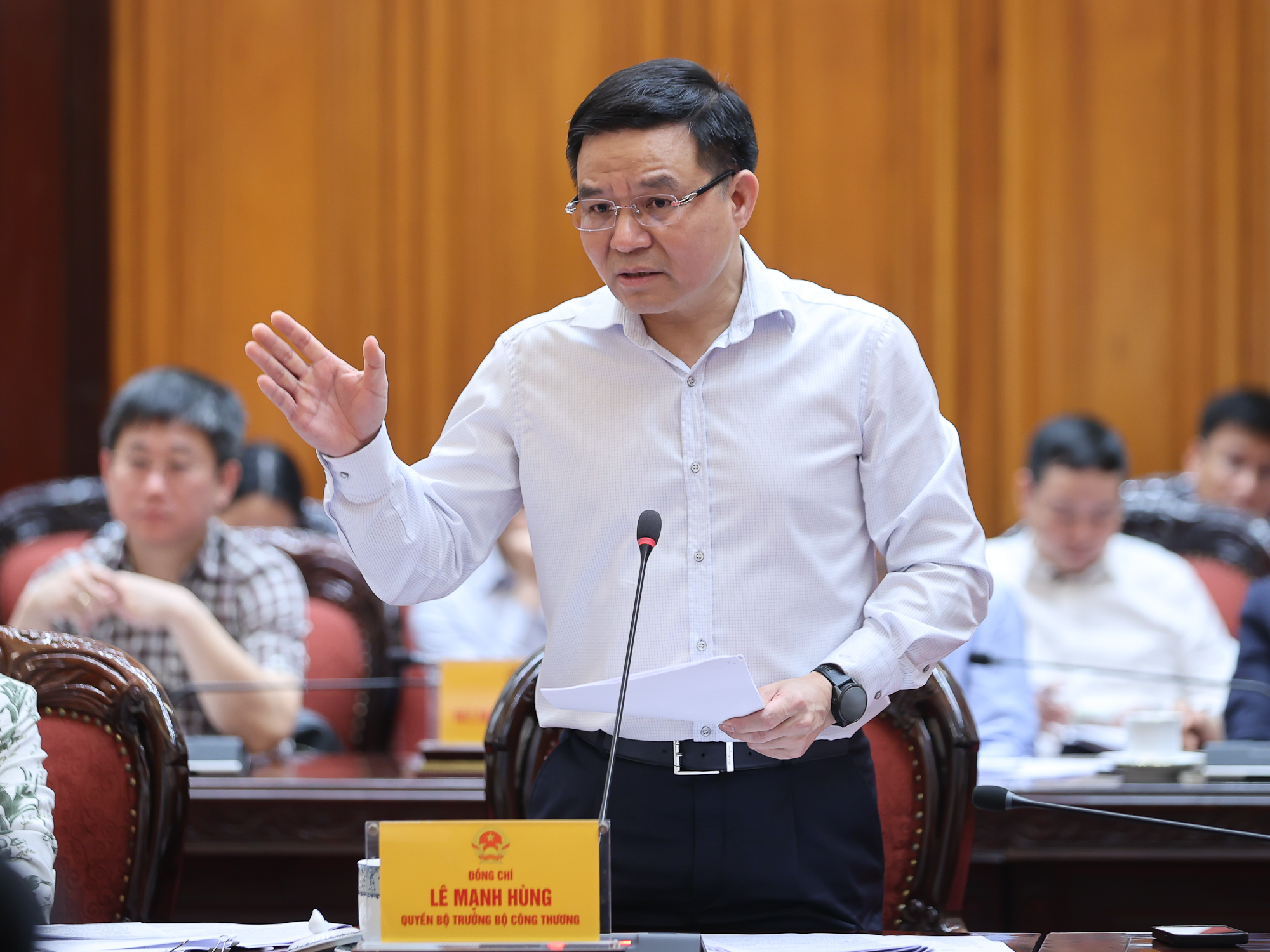 Chủ động đ&aacute;p ứng đủ nhu cầu năng lượng, xăng dầu cho sản xuất, kinh doanh v&agrave; ti&ecirc;u d&ugrave;ng- Ảnh 7.