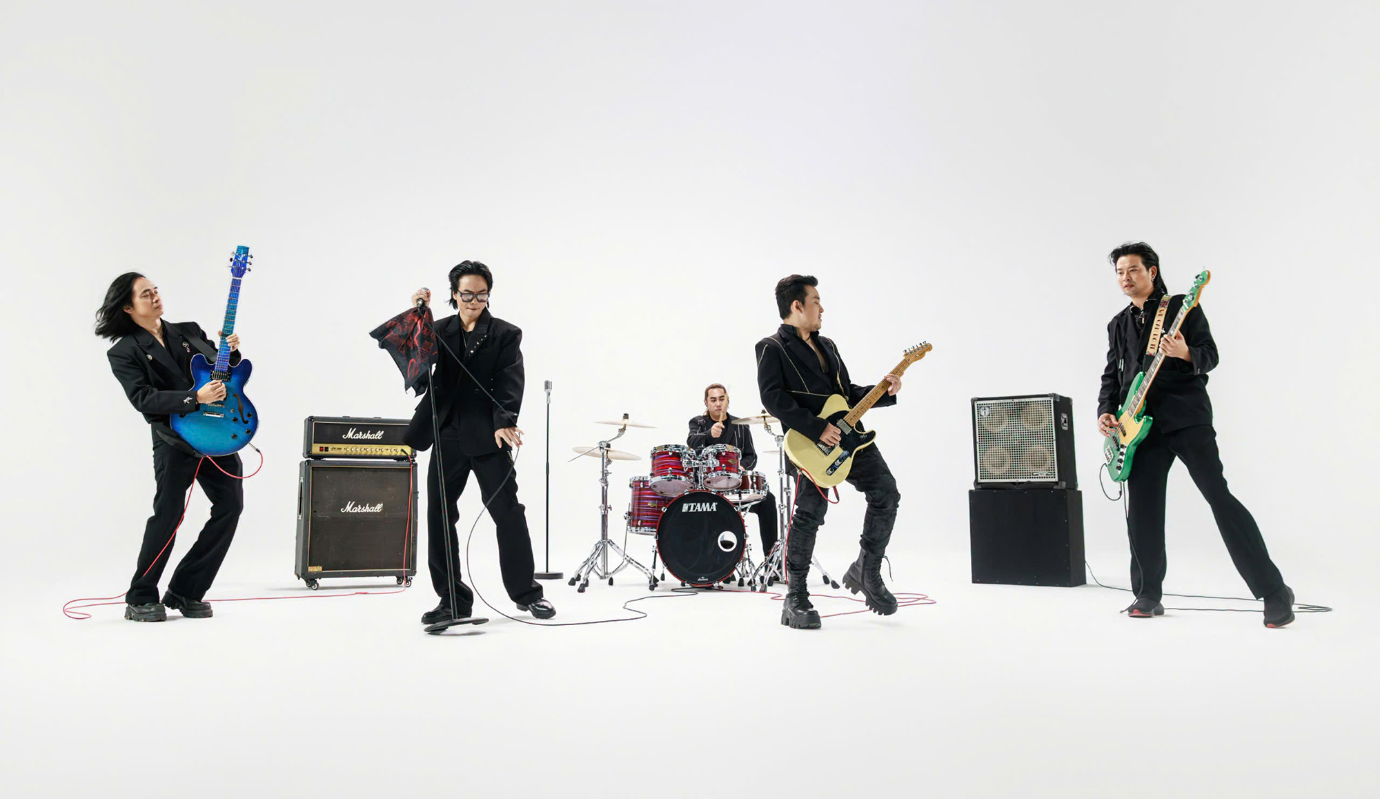 Guitarist Trần Tuấn H&ugrave;ng:  &ldquo;Chất&rdquo; của Bức Tường 
l&agrave; sự ch&acirc;n th&agrave;nh- Ảnh 3.