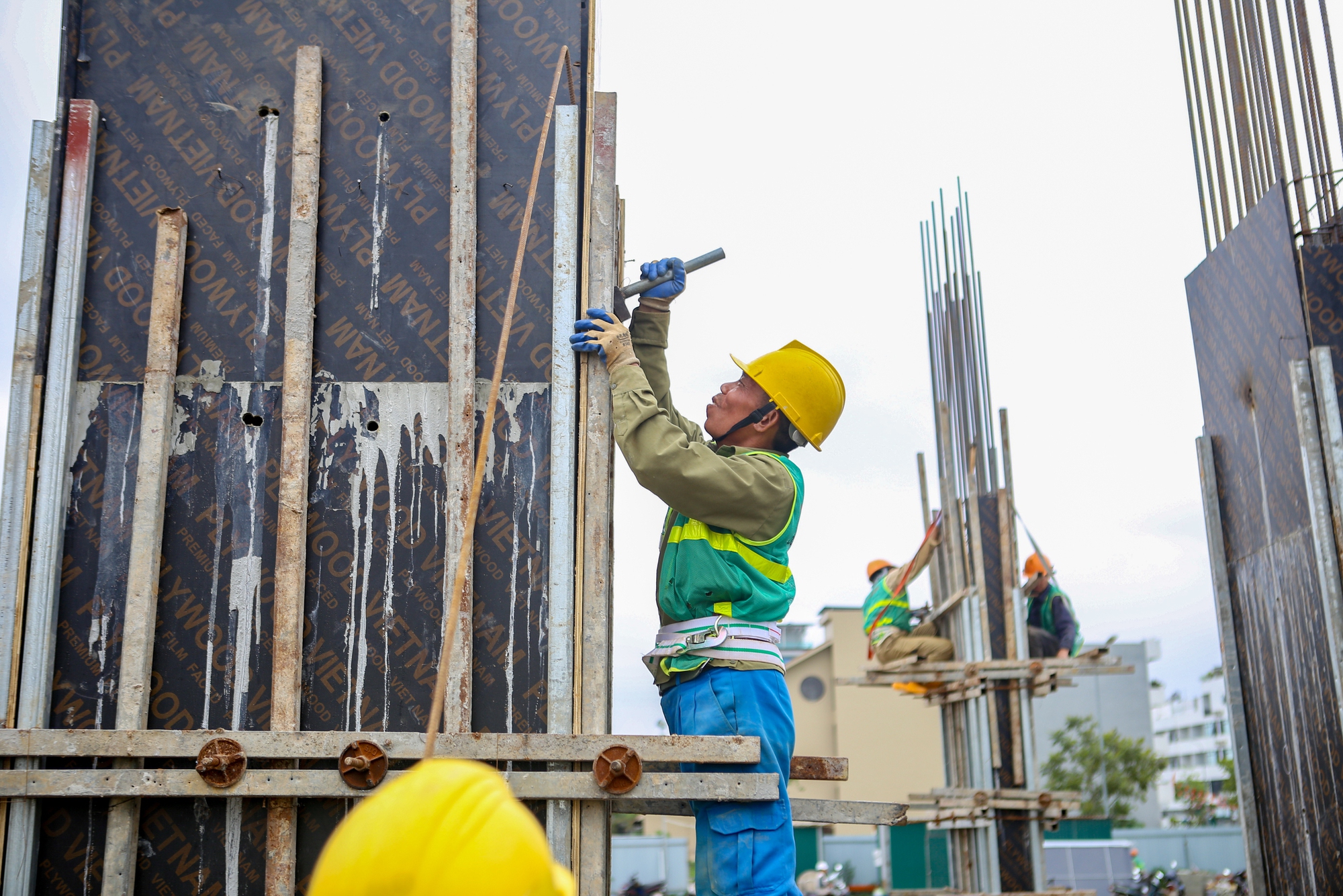 Chạy đua tiến độ trên công trường dự án nhà ở xã hội gần 700 tỷ đồng ở Hưng Yên- Ảnh 11. Chạy đua tiến độ trên công trường dự án nhà ở xã hội gần 700 tỷ đồng ở Hưng Yên- Ảnh 11.