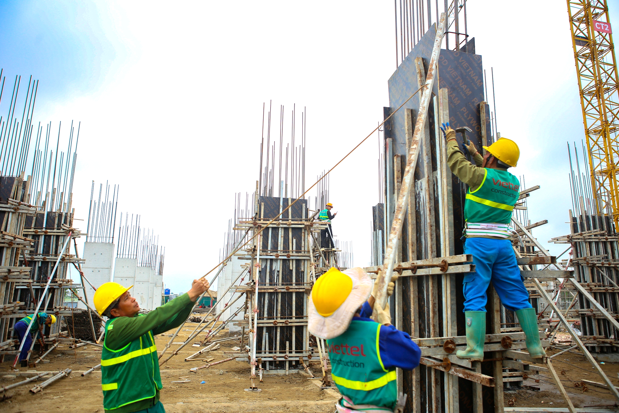 Chạy đua tiến độ trên công trường dự án nhà ở xã hội gần 700 tỷ đồng ở Hưng Yên- Ảnh 7. Chạy đua tiến độ trên công trường dự án nhà ở xã hội gần 700 tỷ đồng ở Hưng Yên- Ảnh 7.