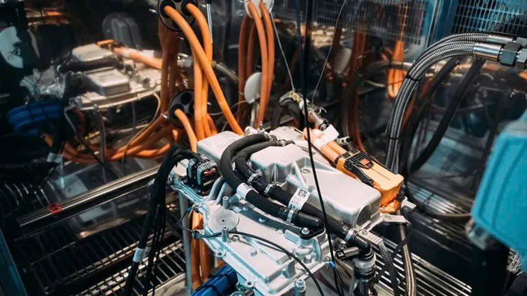 BMW iX3 mới sạc 10 phút đi thêm 370km- Ảnh 2. BMW iX3 mới sạc 10 phút đi thêm 370km- Ảnh 2.