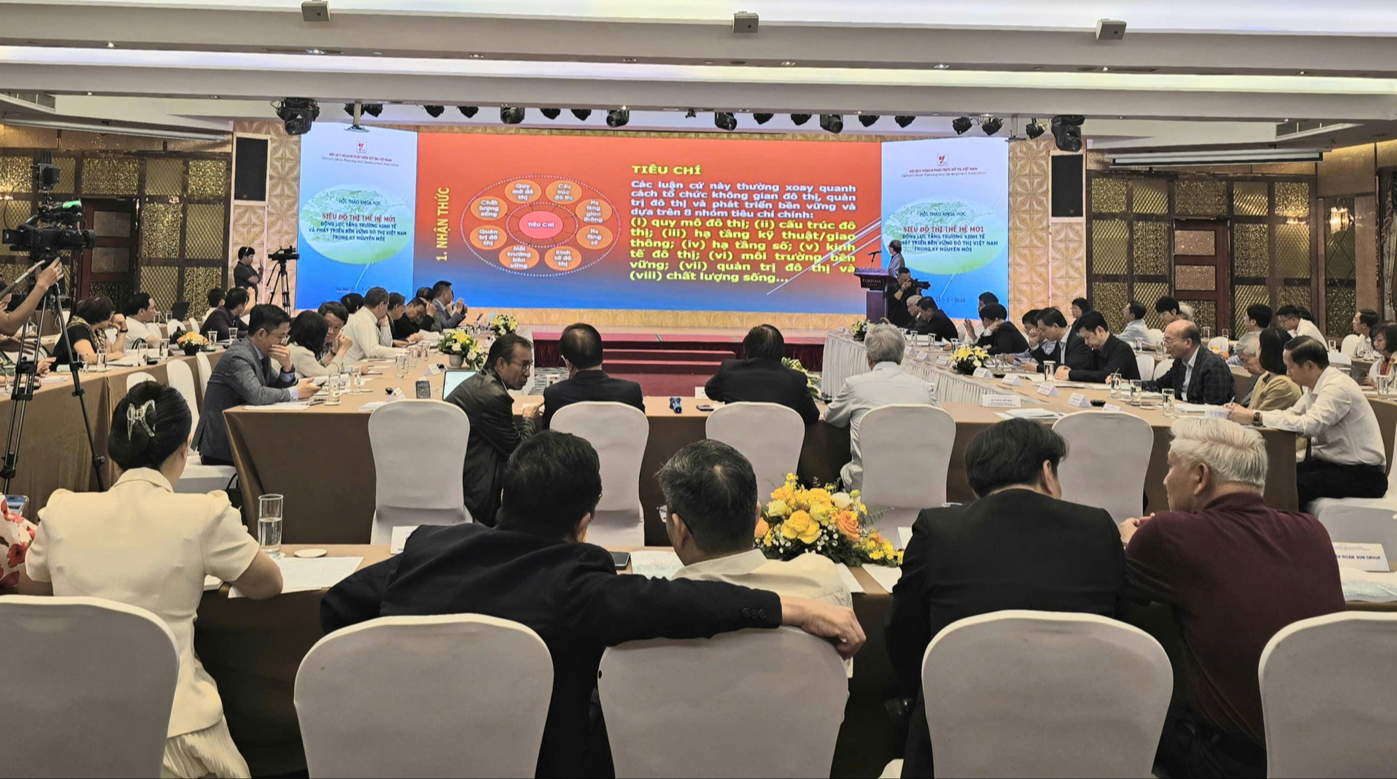 Nhận diện m&ocirc; h&igrave;nh &ldquo;si&ecirc;u đ&ocirc; thị thế hệ mới&rdquo; cho Việt Nam- Ảnh 4.