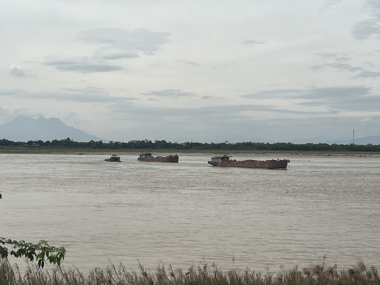 Phú Thọ chủ động bảo đảm an toàn giao thông đường thủy mùa nước cạn- Ảnh 5. Phú Thọ chủ động bảo đảm an toàn giao thông đường thủy mùa nước cạn- Ảnh 5.