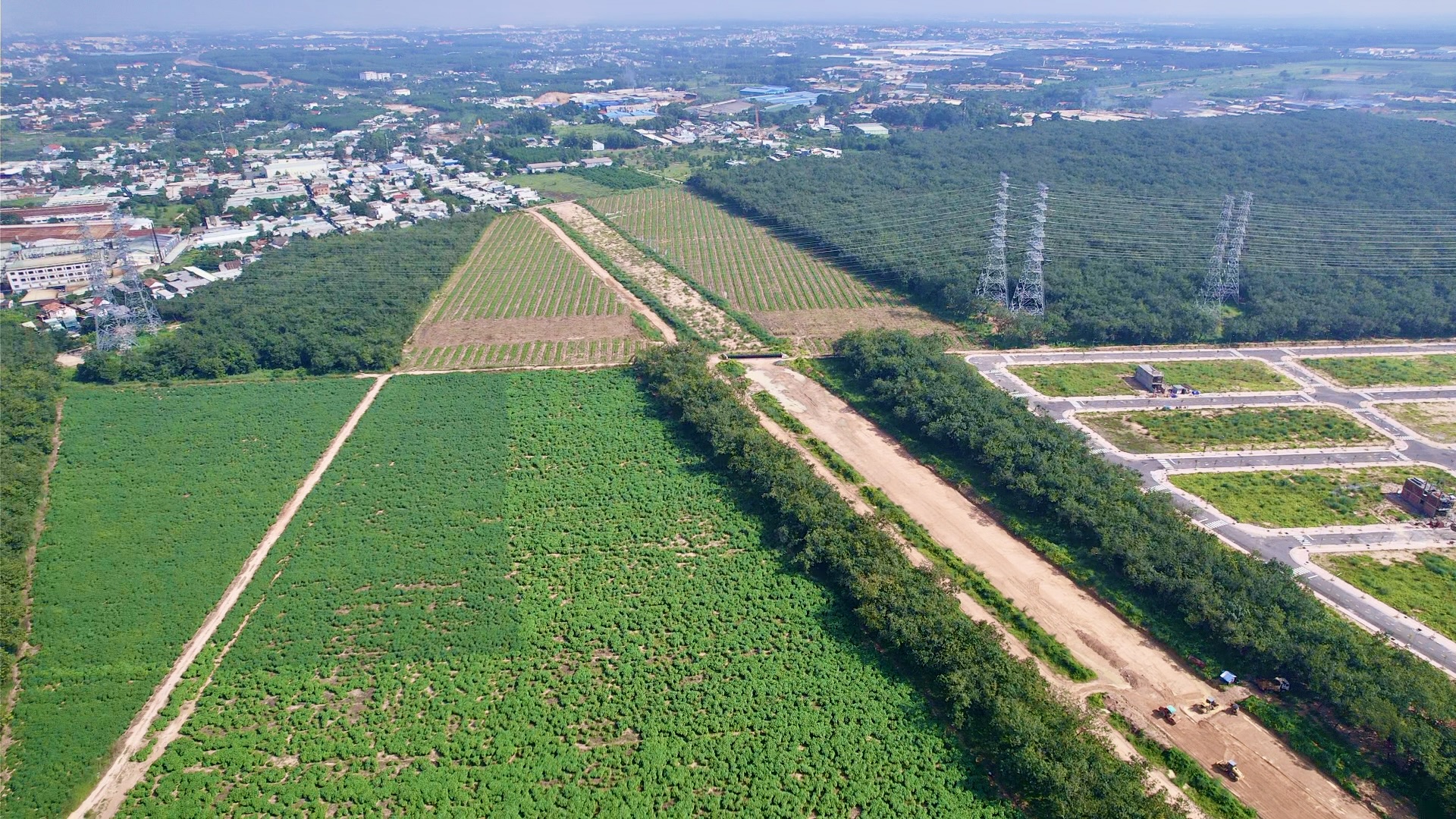 Đồng Nai xem x&eacute;t ho&agrave;n thiện loạt cơ chế ch&iacute;nh s&aacute;ch quan trọng về đầu tư, đất đai- Ảnh 2.