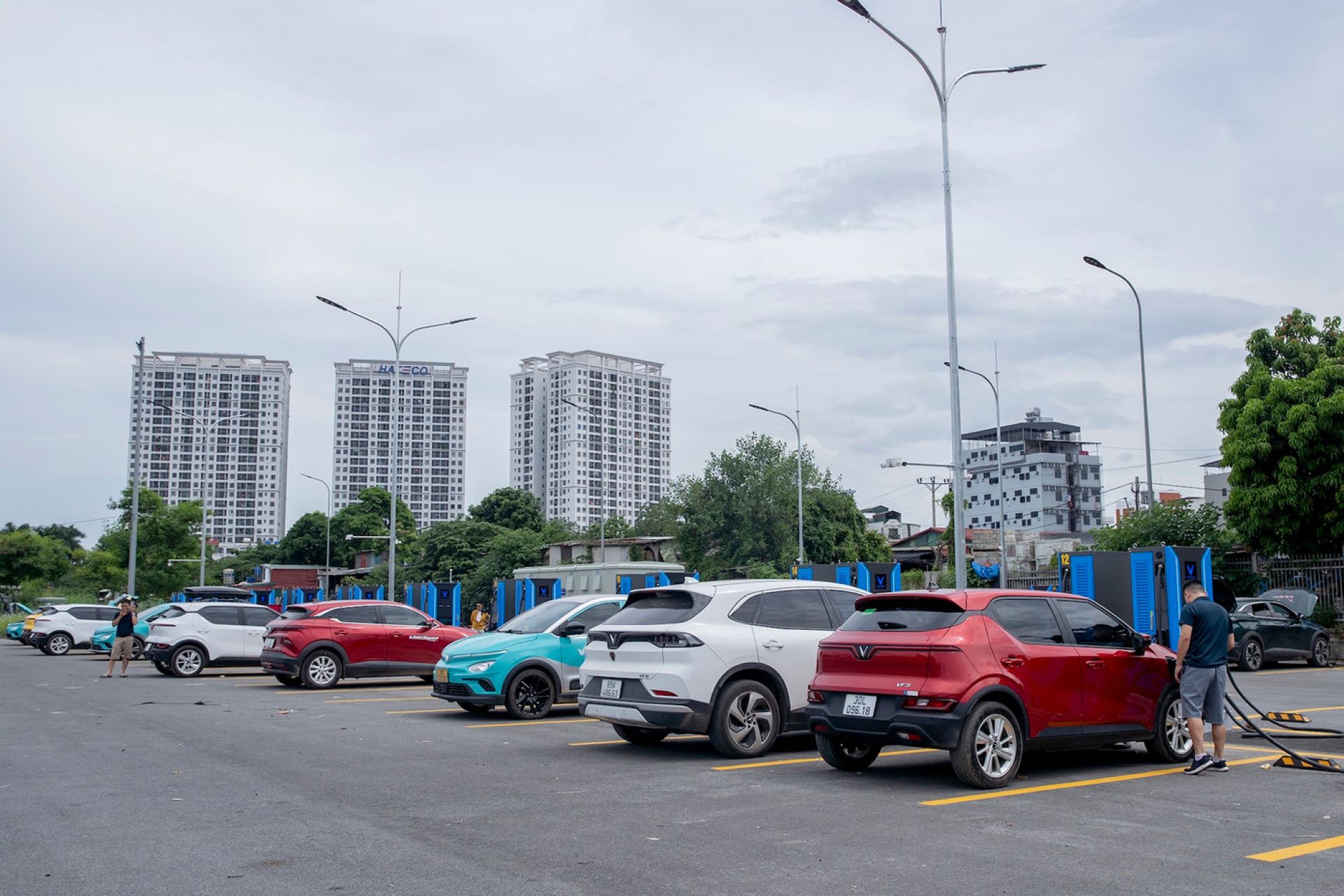 Siêu trạm sạc của V-Green sẽ nâng tầm trải nghiệm cho người dùng xe điện- Ảnh 2. Siêu trạm sạc của V-Green sẽ nâng tầm trải nghiệm cho người dùng xe điện- Ảnh 2.