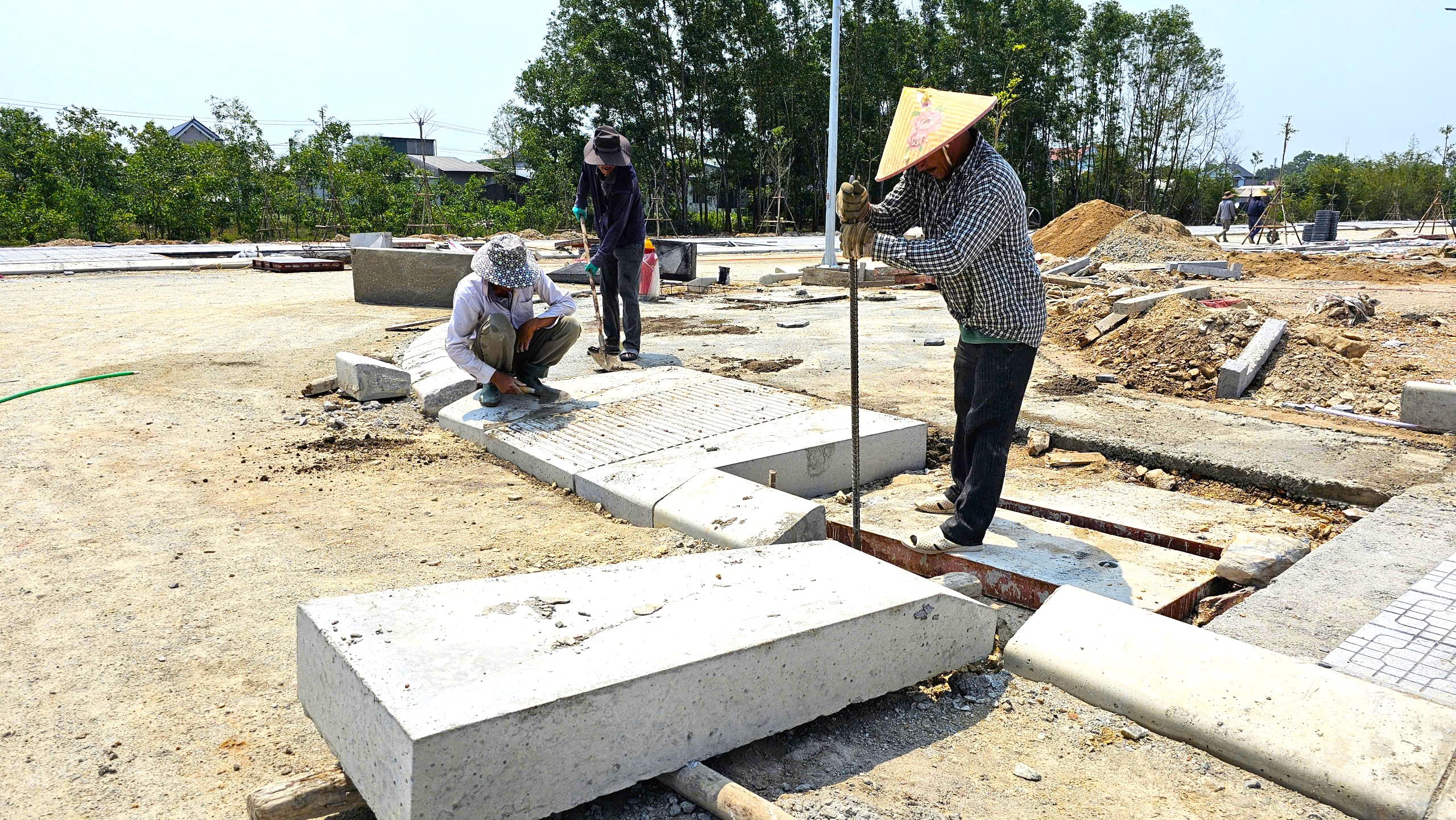 Huế: Đẩy nhanh tiến độ c&aacute;c khu t&aacute;i định cư phục vụ dự &aacute;n đường sắt tốc độ cao- Ảnh 9.