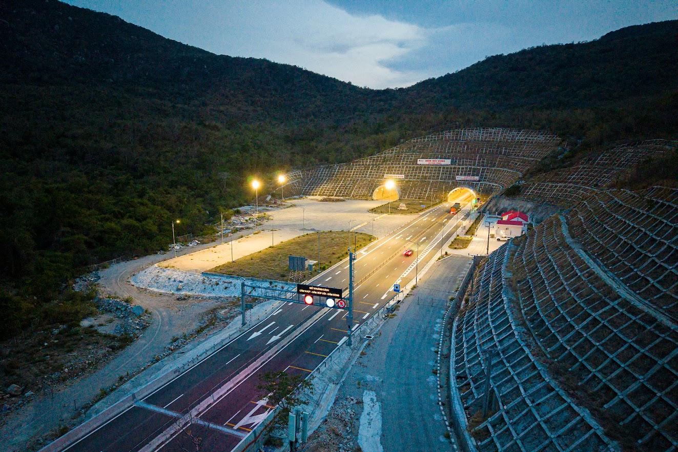 Hạ tầng giao th&ocirc;ng trở th&agrave;nh "t&agrave;i sản" hấp dẫn tr&ecirc;n thị trường vốn- Ảnh 2.