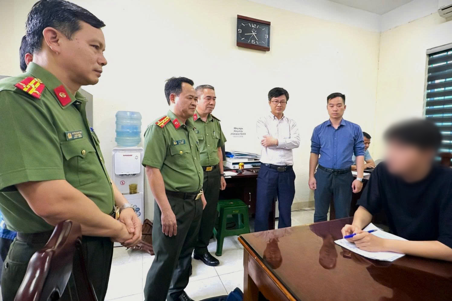 Triệt ph&aacute; đường d&acirc;y ph&aacute;t t&aacute;n m&atilde; độc xuy&ecirc;n quốc gia- Ảnh 3.