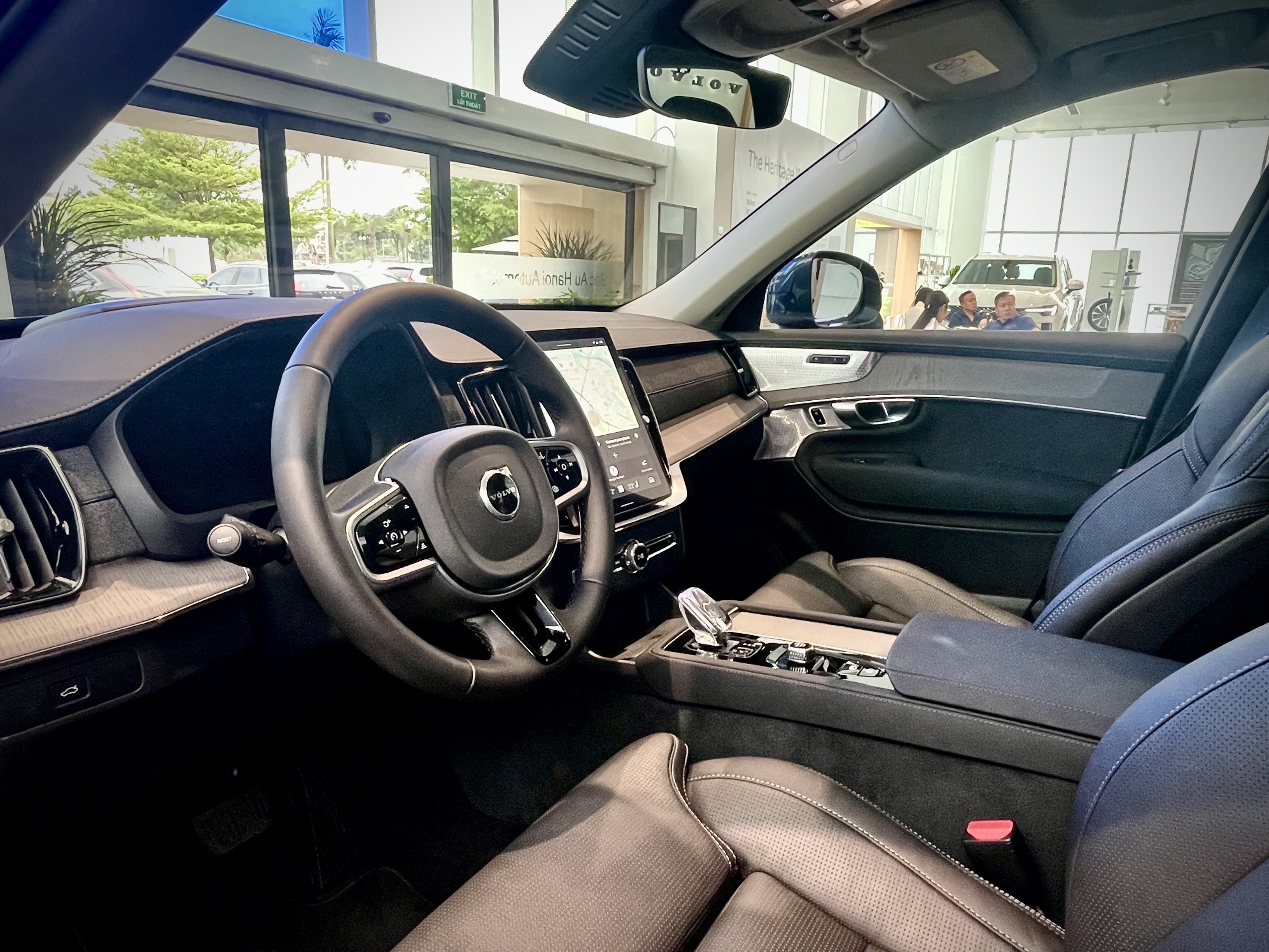 Cận cảnh Volvo XC90 2026 vừa ra mắt tại Việt Nam- Ảnh 11.