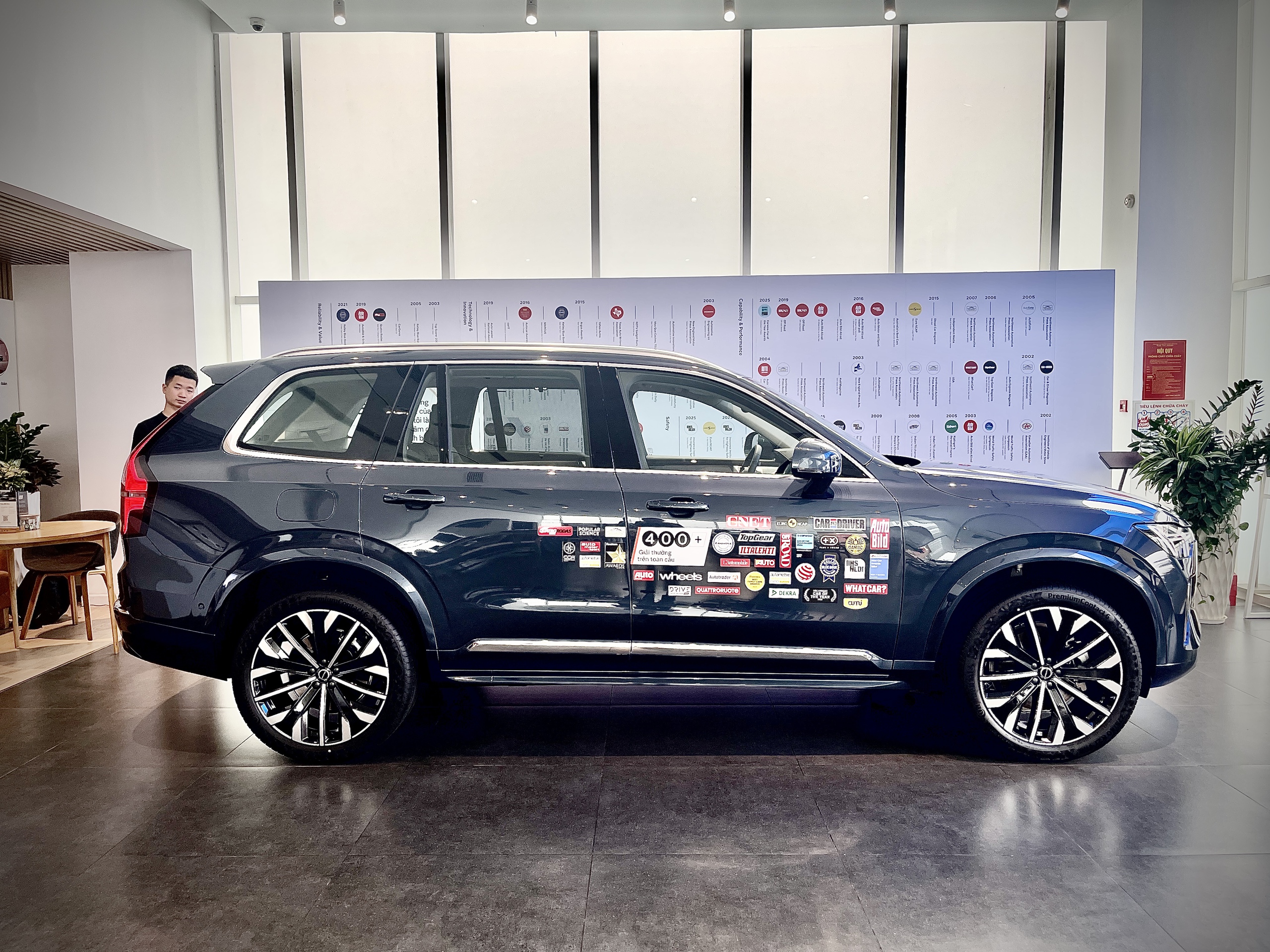 Cận cảnh Volvo XC90 2026 vừa ra mắt tại Việt Nam- Ảnh 2.