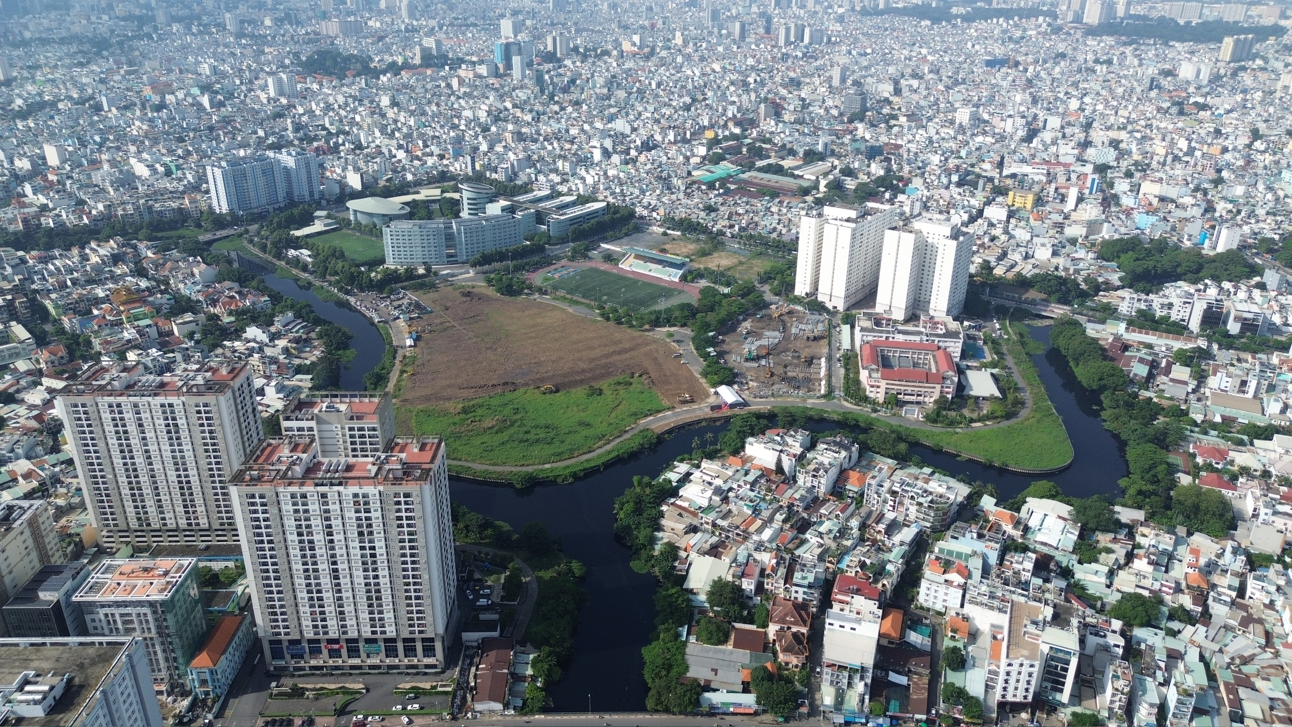 TP.HCM kiến nghị điều chỉnh cách tính dân số chung cư để phát triển căn hộ vừa túi tiến- Ảnh 1.