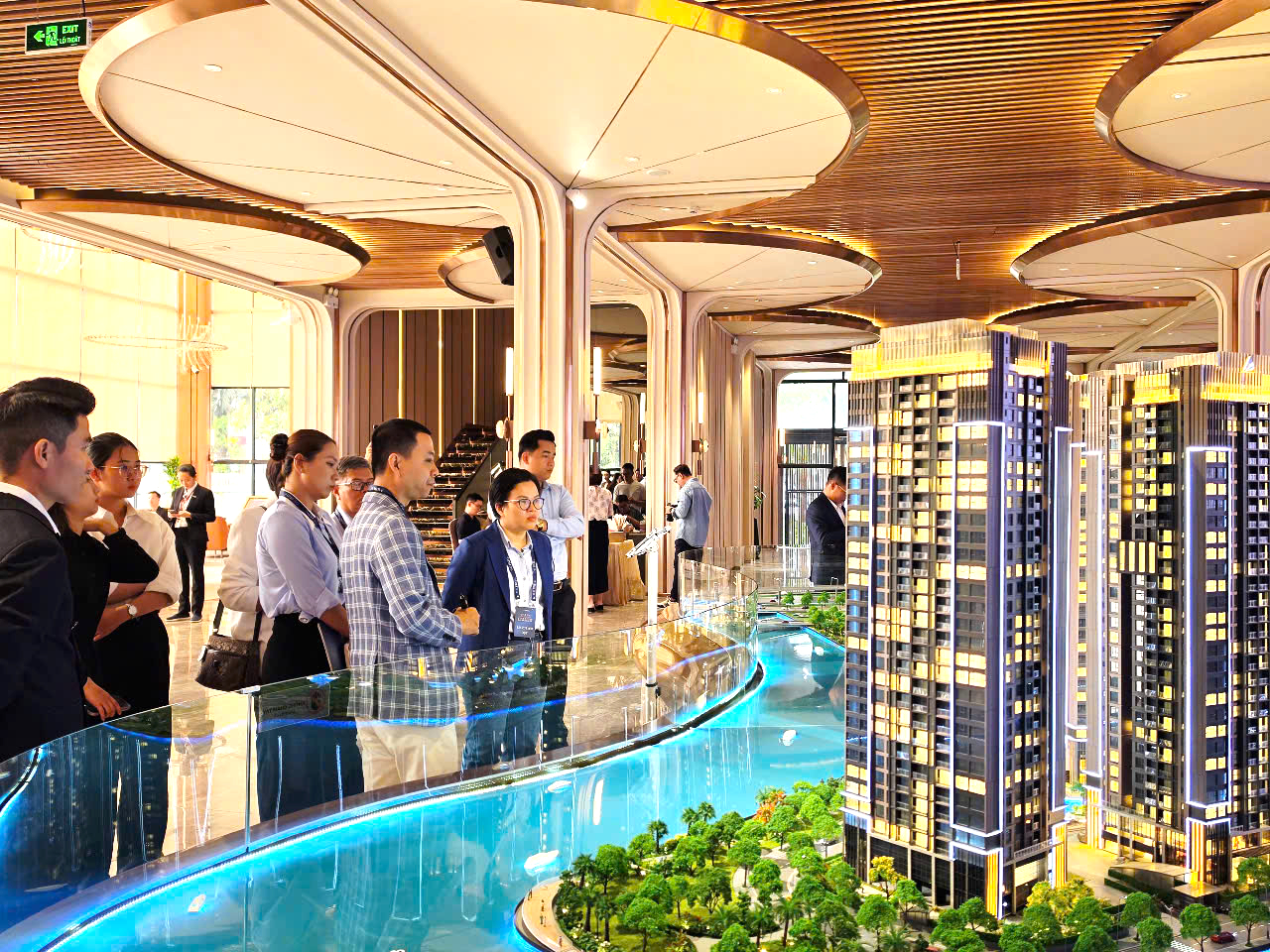 Người mua nhà, nhà đầu tư bất động sản kỳ vọng lãi suất cho vay ổn định- Ảnh 1. Người mua nhà, nhà đầu tư bất động sản kỳ vọng lãi suất cho vay ổn định- Ảnh 1.