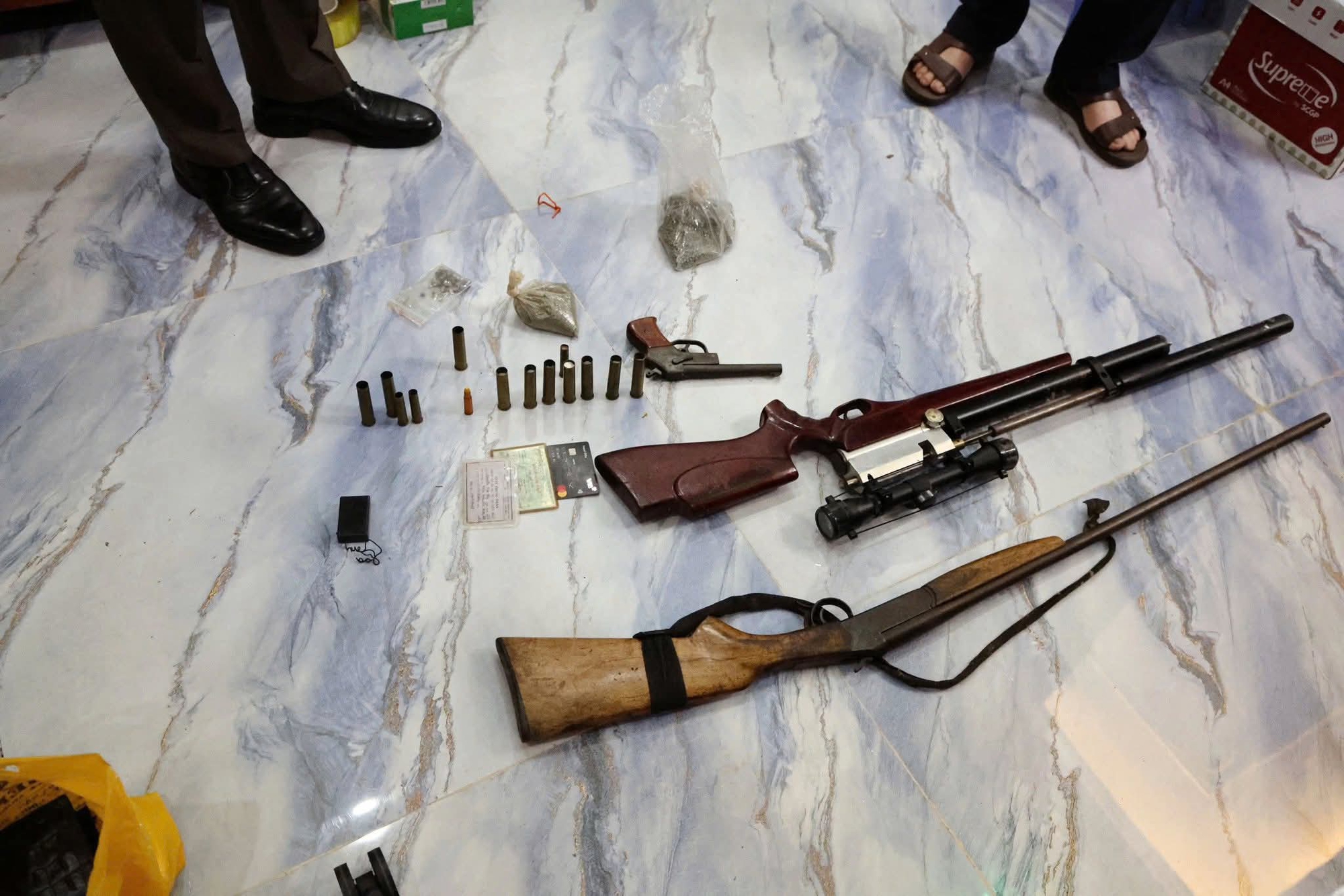 C&ocirc;ng an Ph&uacute; Thọ ph&aacute; chuy&ecirc;n &aacute;n lớn, bắt giữ nhiều gi&aacute;m đốc doanh nghiệp- Ảnh 2.