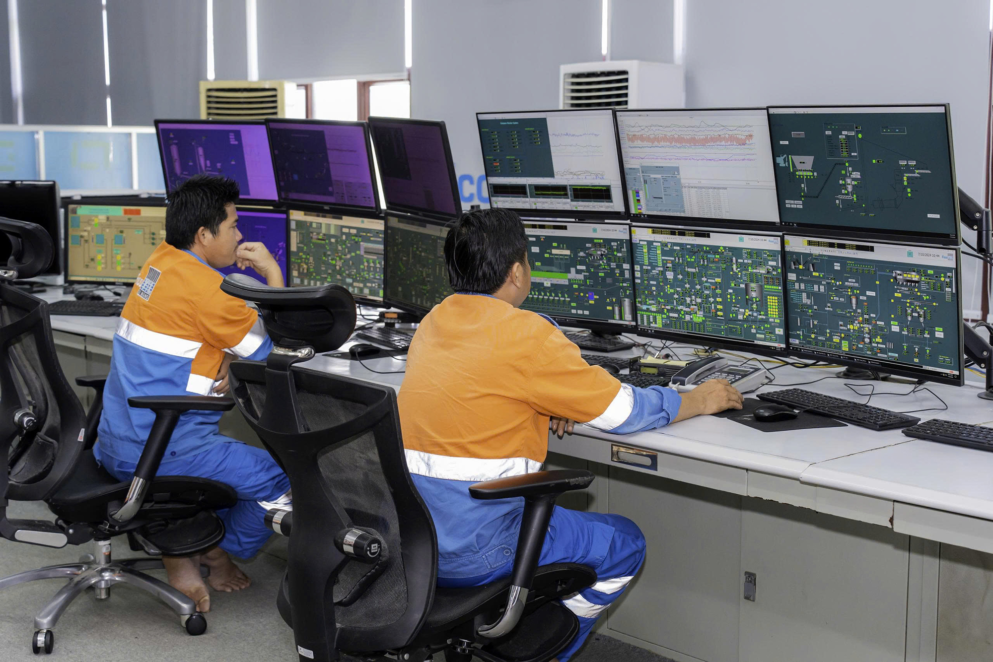 Sản xuất xi măng thích ứng với hạn ngạch phát thải- Ảnh 2. Sản xuất xi măng thích ứng với hạn ngạch phát thải- Ảnh 2.