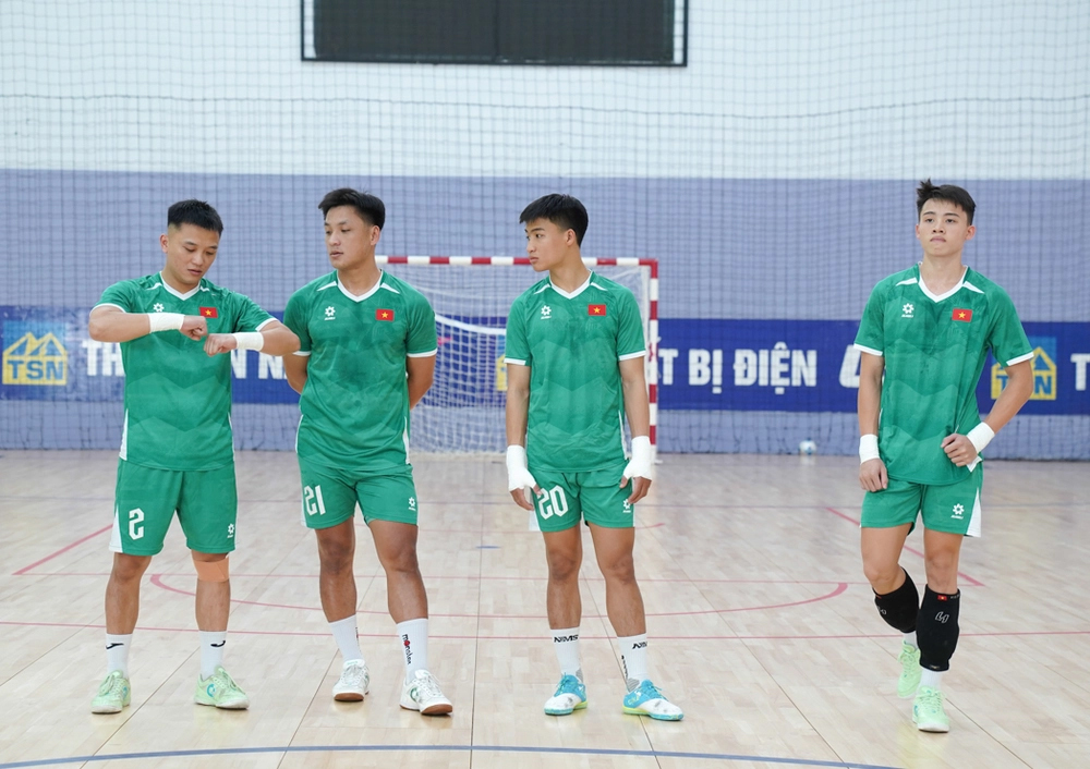 Futsal Việt Nam hướng tới ngôi vương Đông Nam Á - Ảnh 2. Futsal Việt Nam hướng tới ngôi vương Đông Nam Á - Ảnh 2.