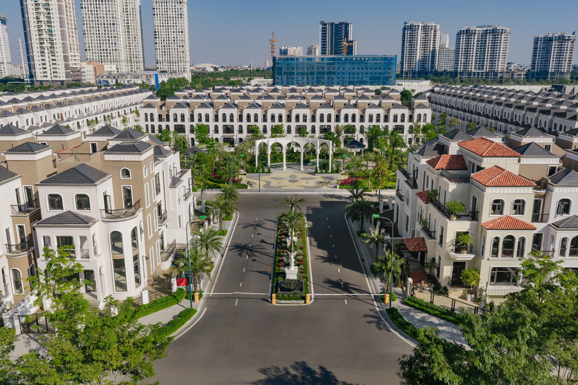 Khu nhà giàu Ciputra điều chỉnh quy hoạch: Điều gì đang thay đổi?- Ảnh 1. Khu nhà giàu Ciputra điều chỉnh quy hoạch: Điều gì đang thay đổi?- Ảnh 1.