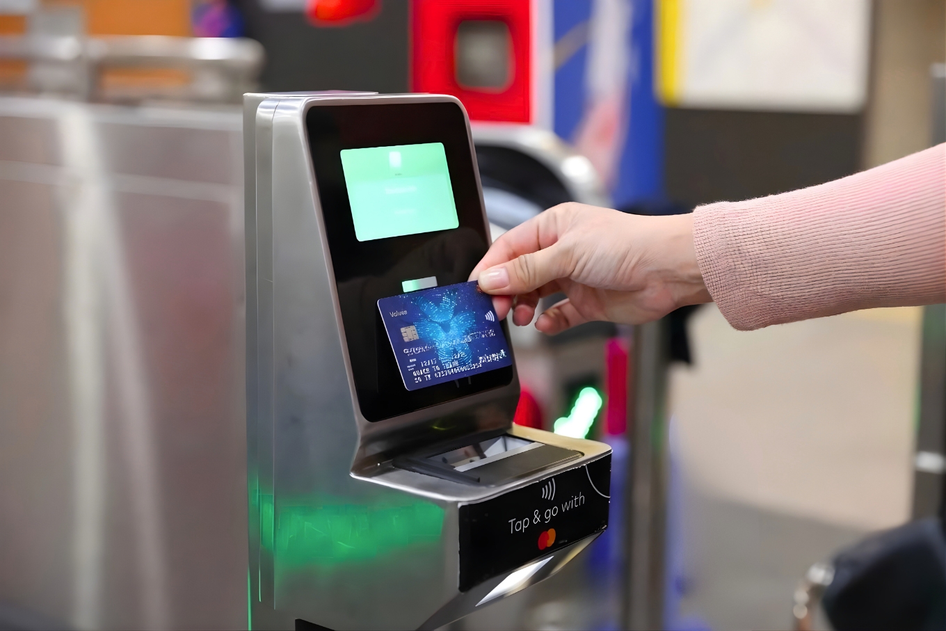 TP.HCM hợp t&aacute;c doanh nghiệp th&uacute;c đẩy thanh to&aacute;n số trong giao th&ocirc;ng c&ocirc;ng cộng- Ảnh 3.