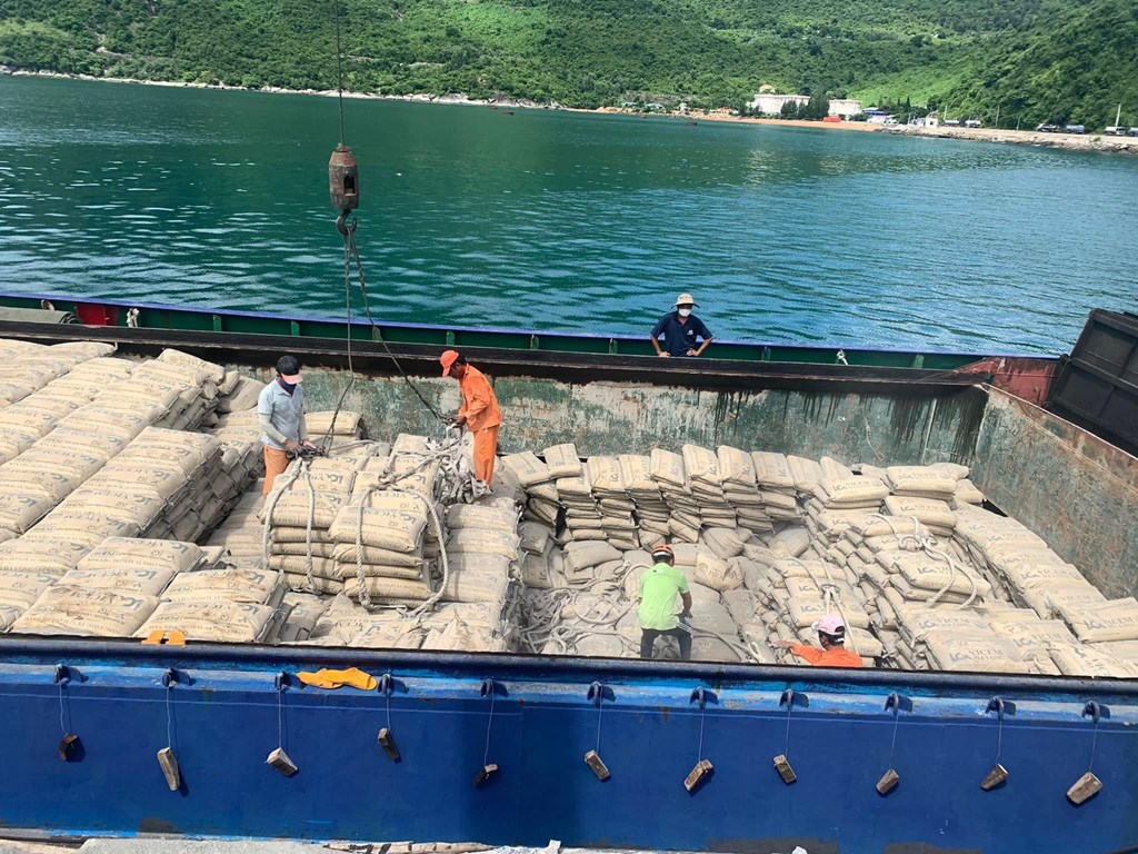 Tổng c&ocirc;ng ty VICEM đề xuất giảm thuế suất thuế xuất khẩu clinker về mức 0%- Ảnh 1.