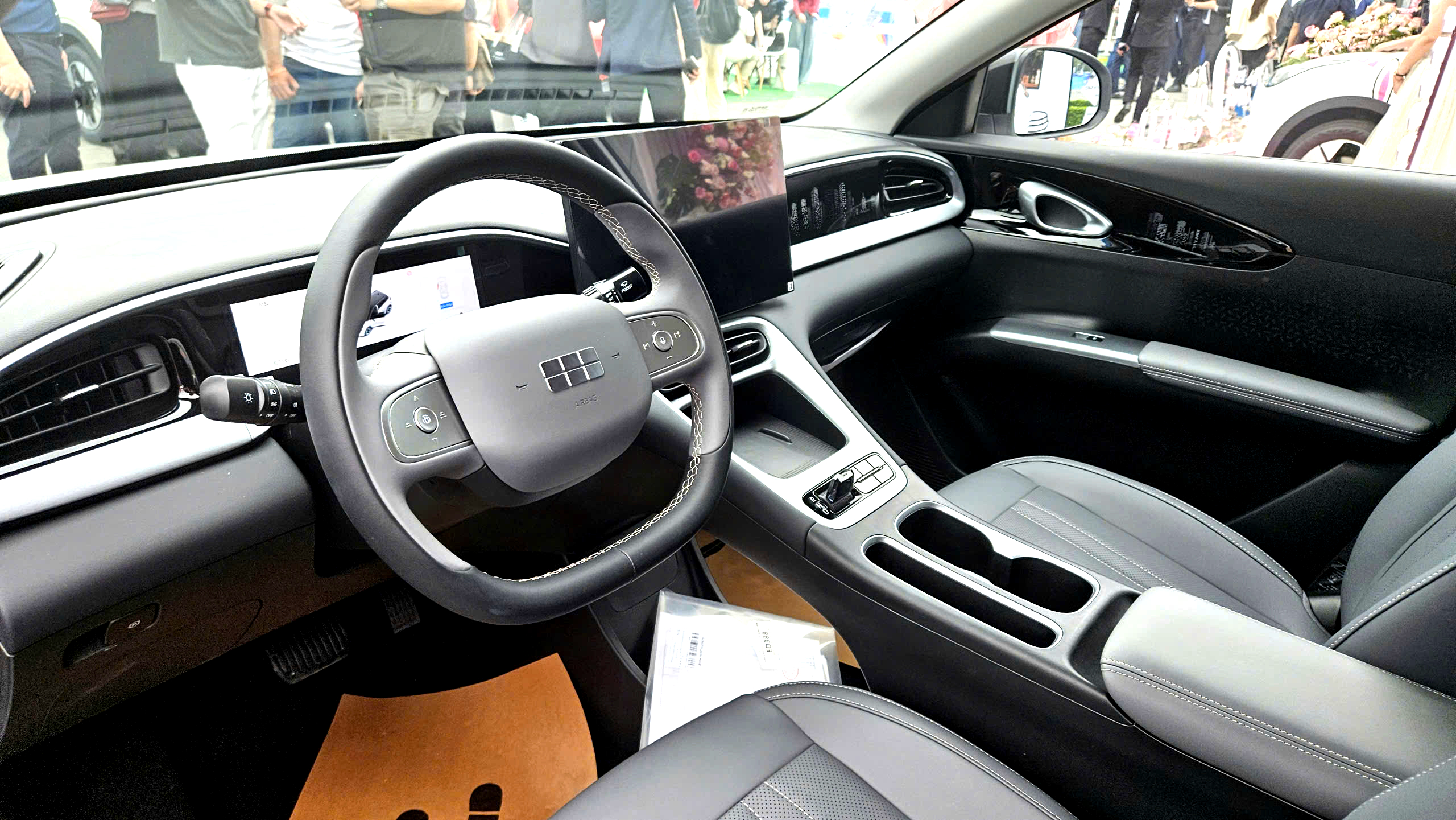 Geely EX2 ra mắt tại Việt Nam, giá từ 459 triệu đồng- Ảnh 8.