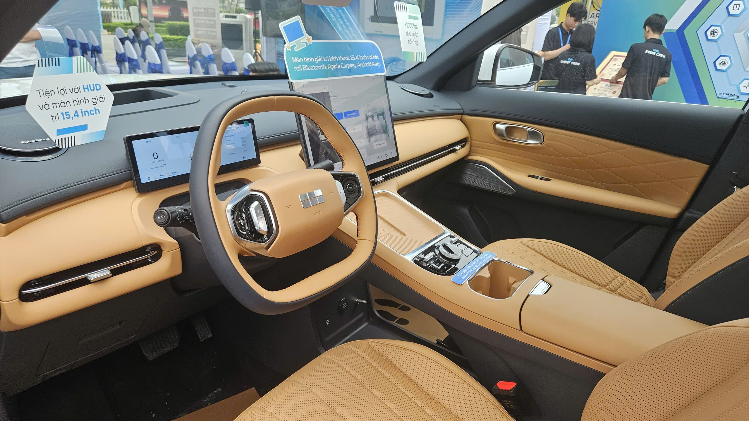 Geely EX5 EM-i tại Việt Nam xác lập 3 kỷ lục khi vừa ra mắt- Ảnh 5. Geely EX5 EM-i tại Việt Nam xác lập 3 kỷ lục khi vừa ra mắt- Ảnh 5.