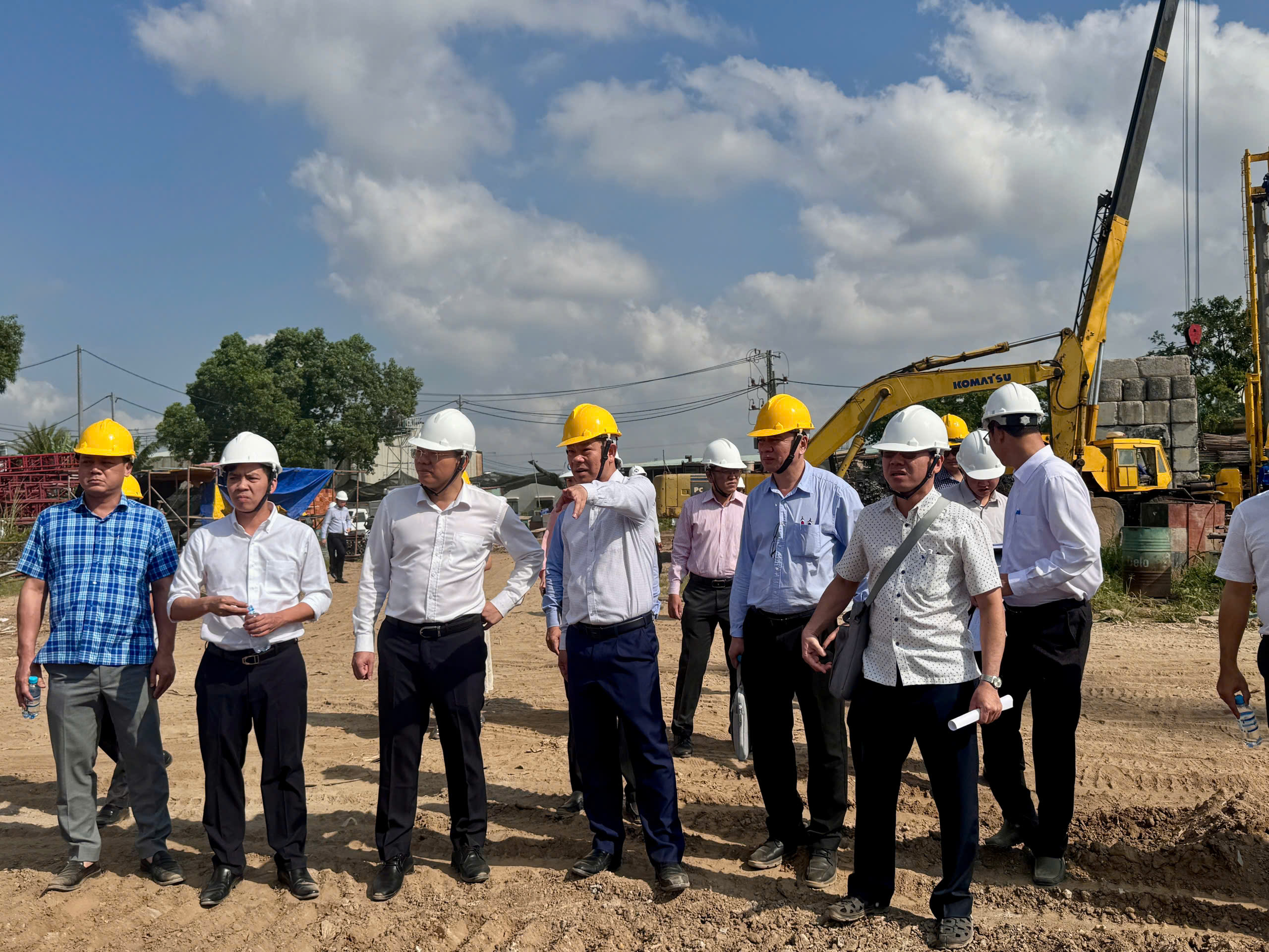 Khảo sát loạt dự án nhà ở xã hội tại TP.HCM, đẩy nhanh tiến độ đáp ứng nhu cầu an cư- Ảnh 1. Khảo sát loạt dự án nhà ở xã hội tại TP.HCM, đẩy nhanh tiến độ đáp ứng nhu cầu an cư- Ảnh 1.