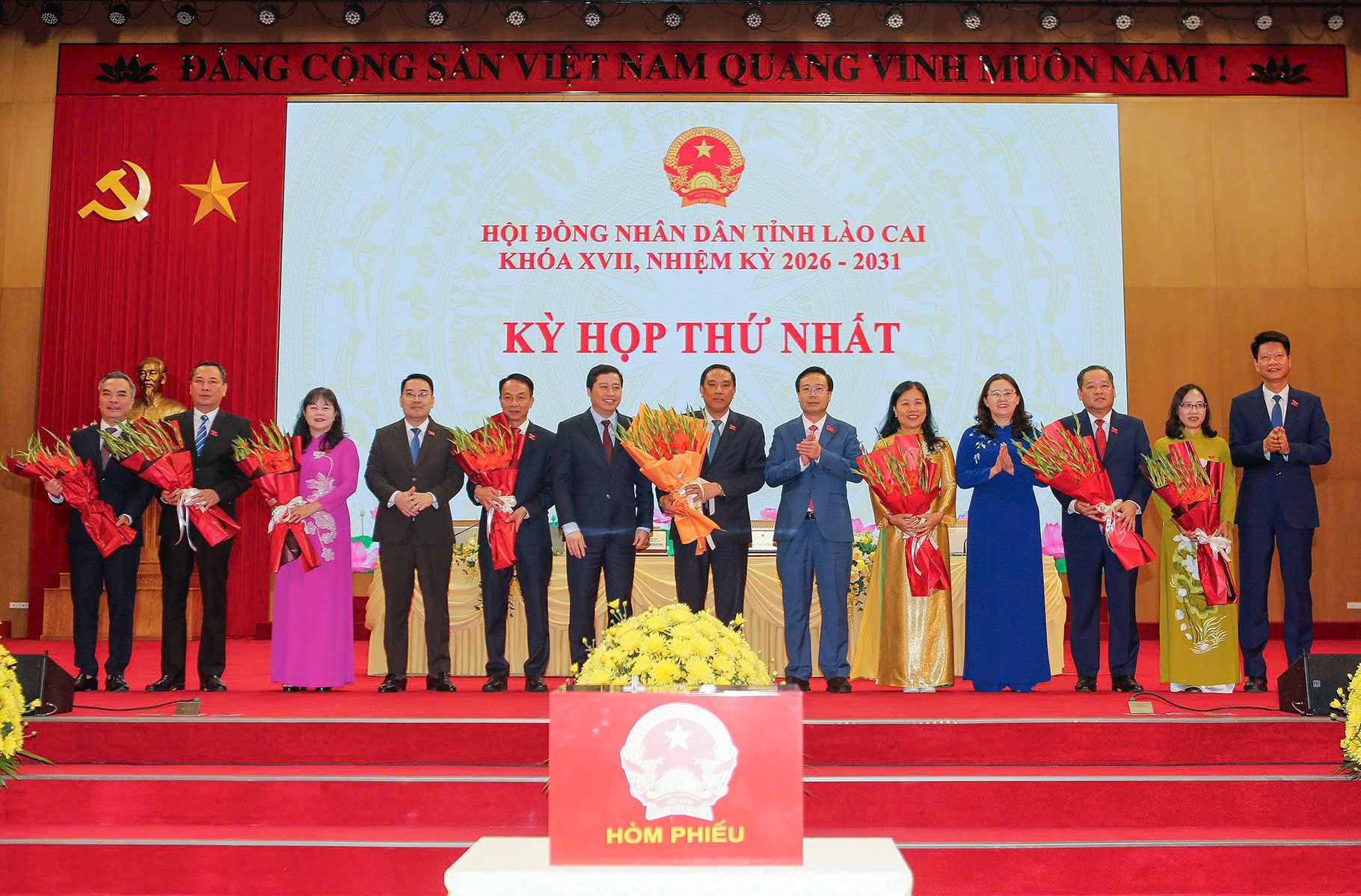 &Ocirc;ng Ho&agrave;ng Giang được bầu giữ chức Chủ tịch HĐND tỉnh L&agrave;o Cai- Ảnh 4.