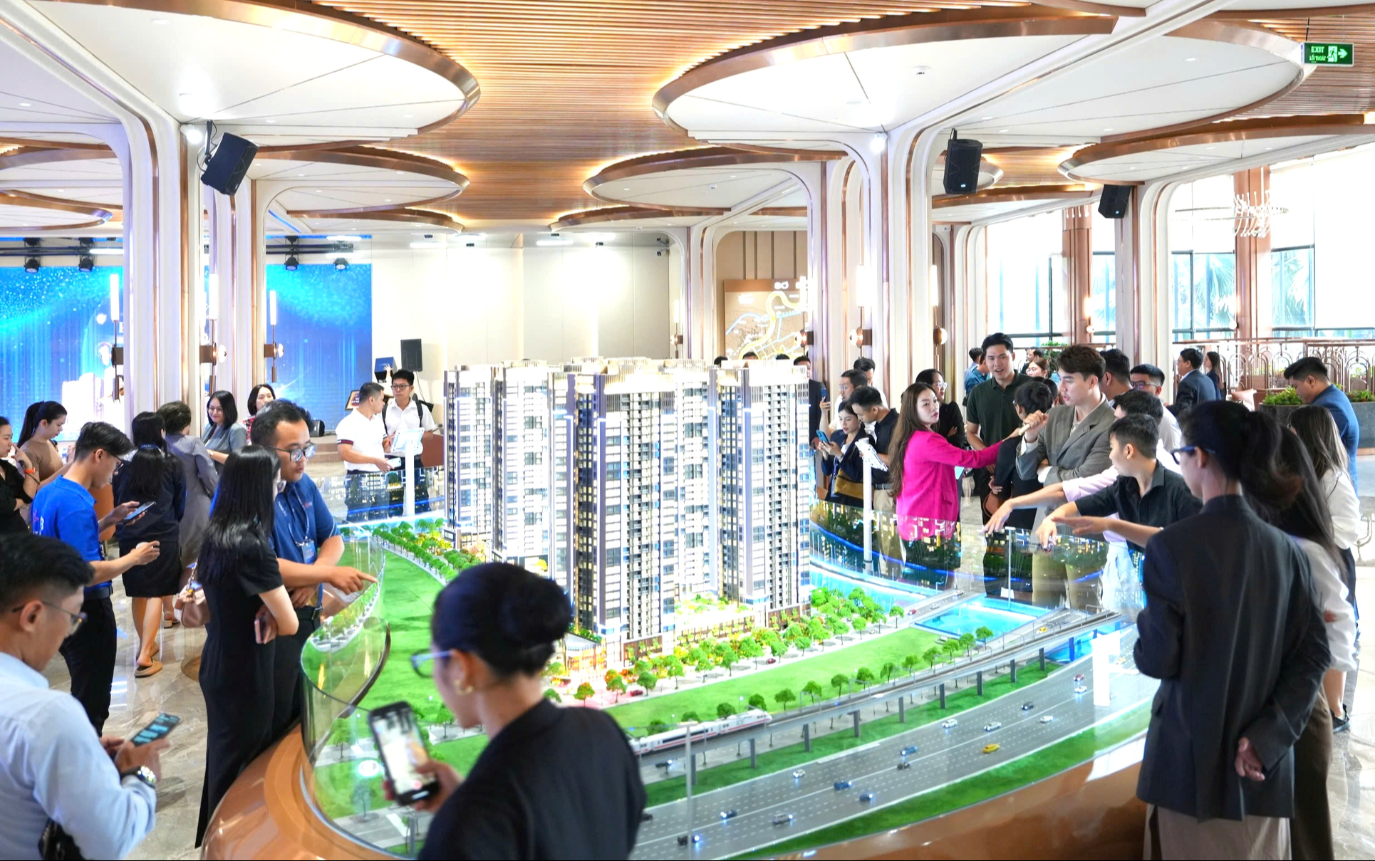 Chuẩn hóa nghề môi giới bất động sản: Nền móng minh bạch thị trường- Ảnh 2.