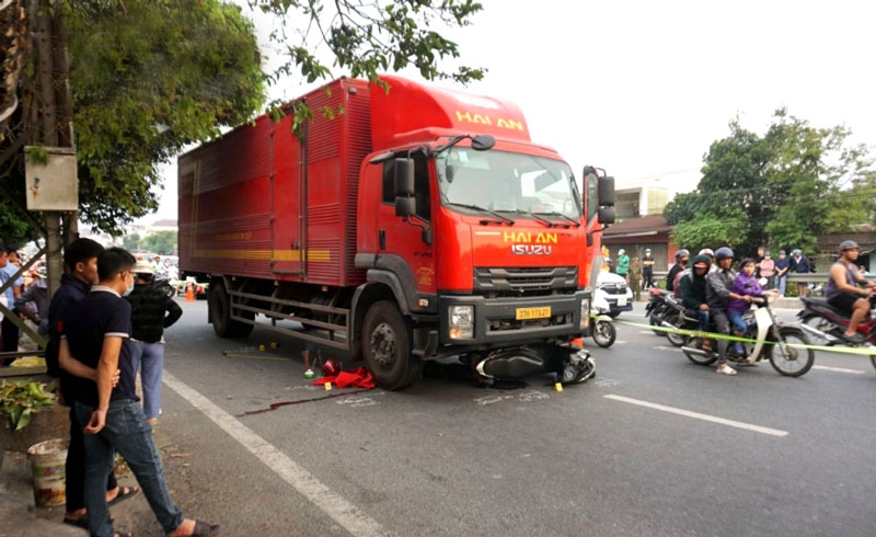 Hiện trường vụ tai nạn - Ảnh: Lê Hiếu. Hiện trường vụ tai nạn - Ảnh: Lê Hiếu.