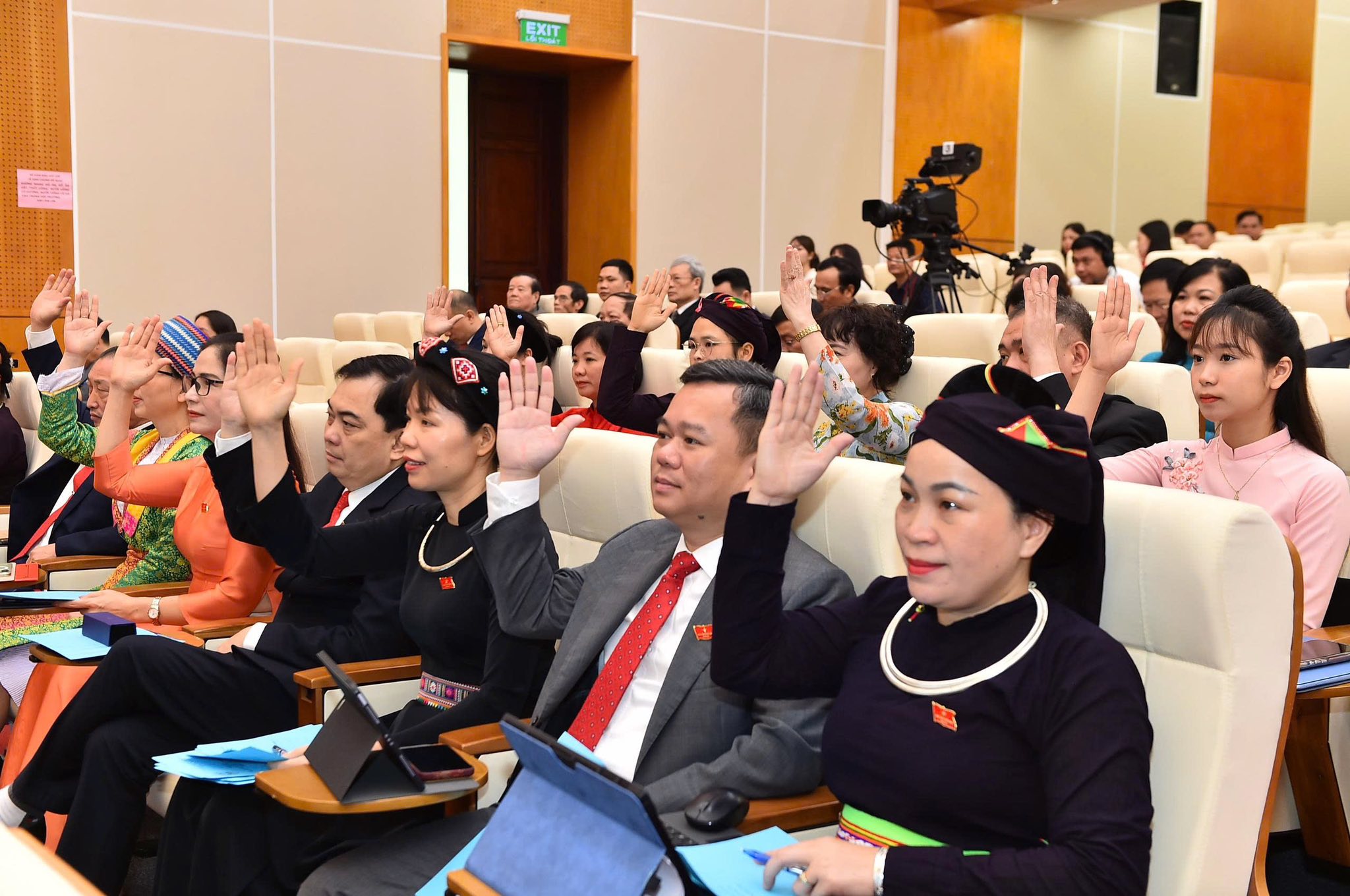 Ông Phan Huy Ngọc tái đắc cử Chủ tịch UBND tỉnh Tuyên Quang - Ảnh 1. Ông Phan Huy Ngọc tái đắc cử Chủ tịch UBND tỉnh Tuyên Quang - Ảnh 1.